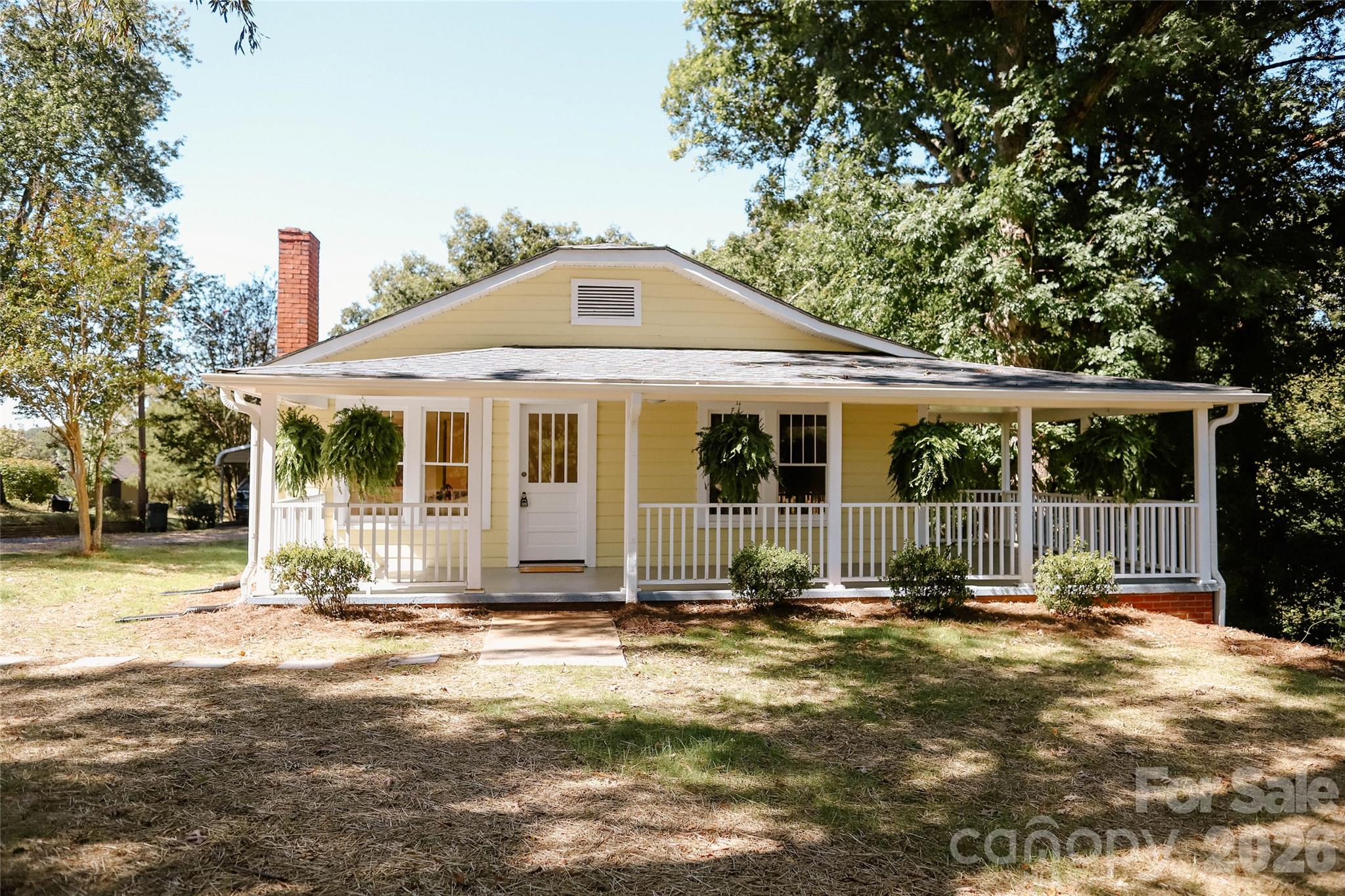215 Krimminger Avenue Property Photo 1