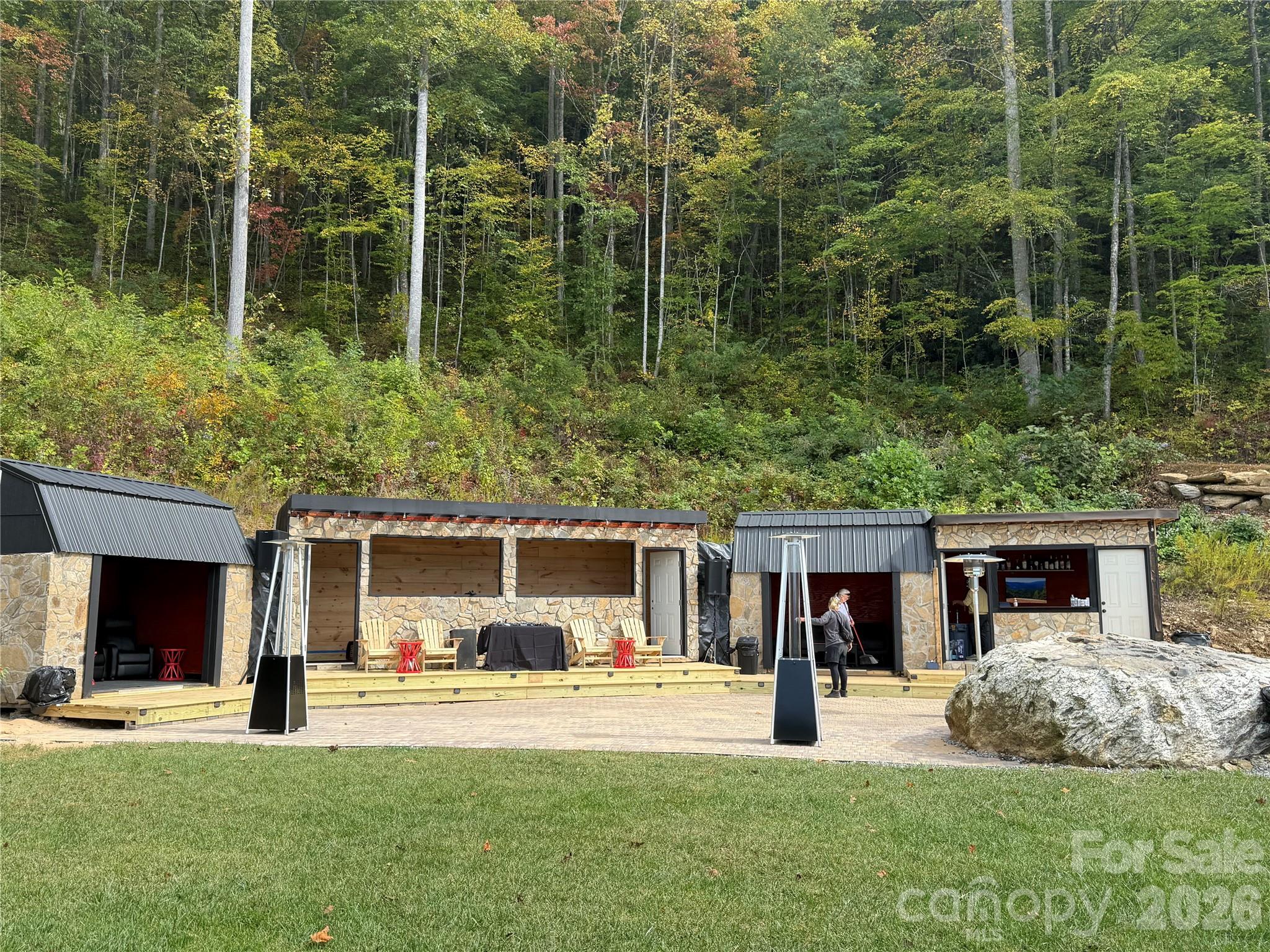 000 One Feather Road Property Photo 23