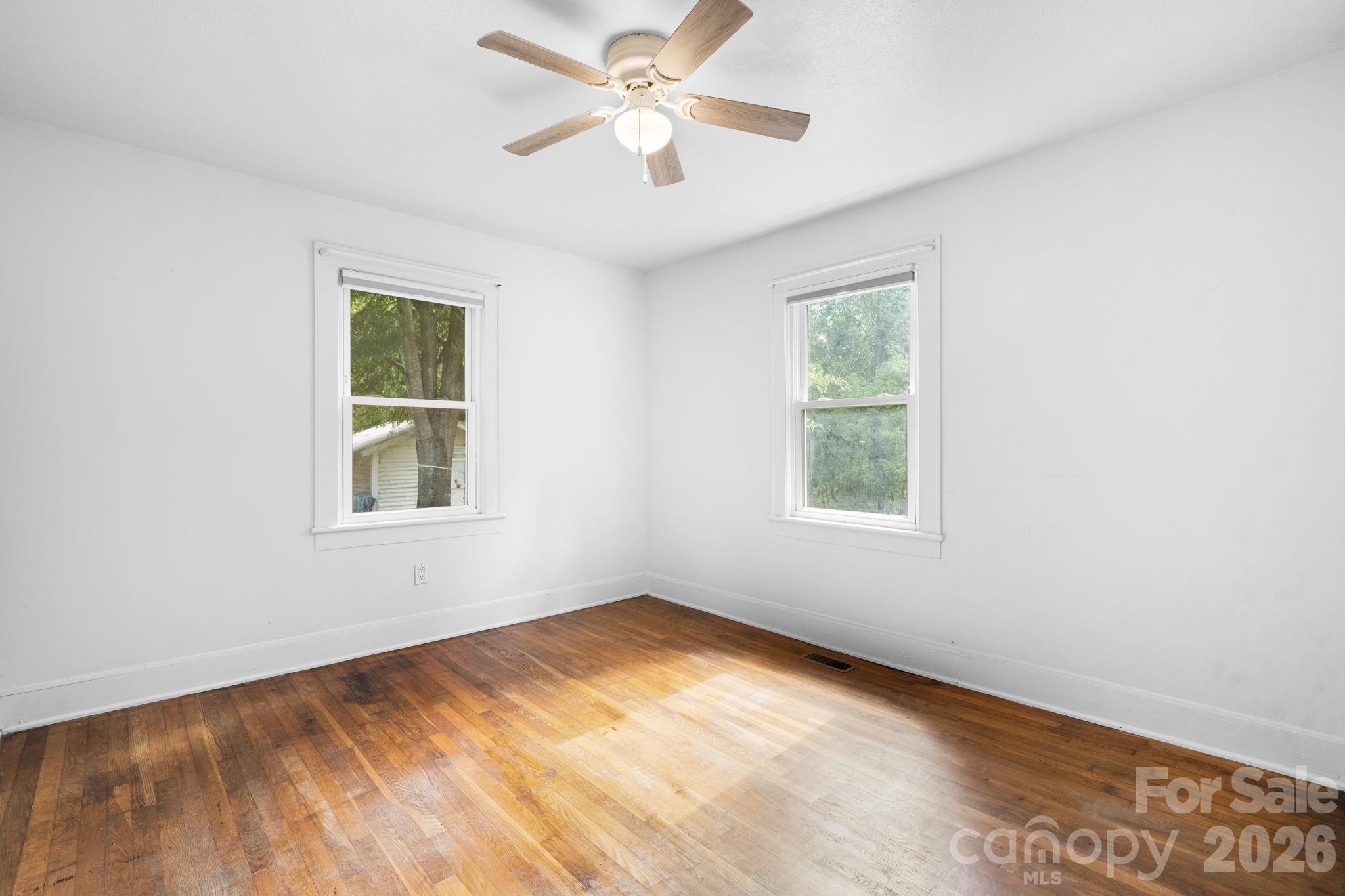 6048 Sugar Loaf Road Property Photo 8