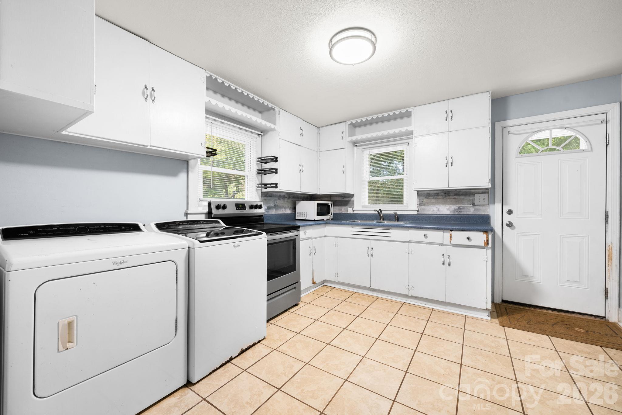 6048 Sugar Loaf Road Property Photo 9