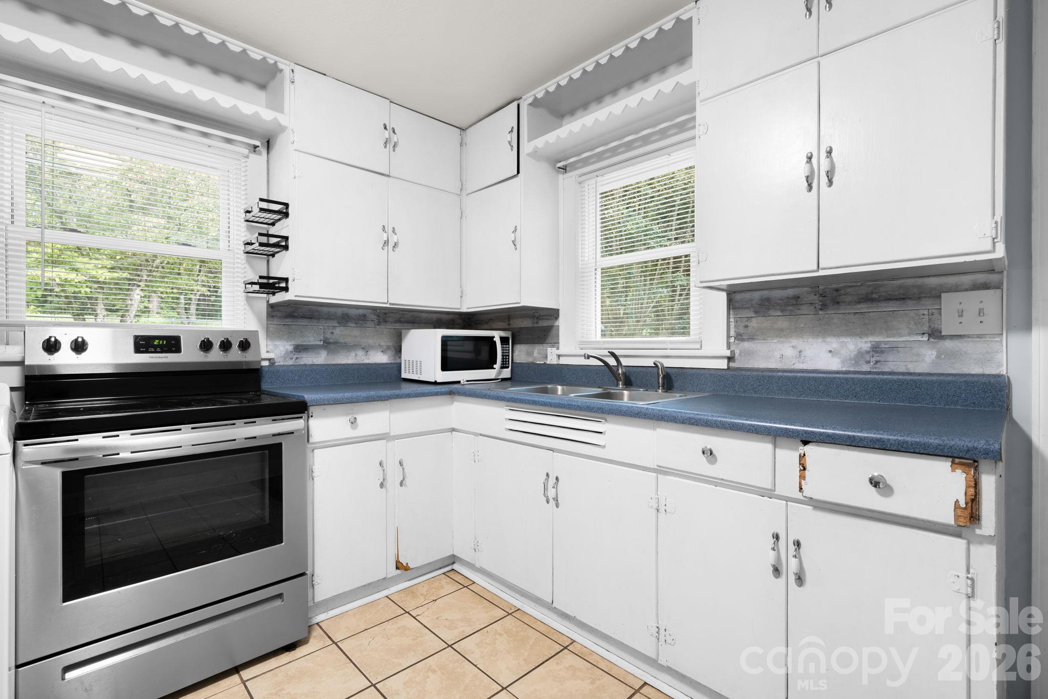 6048 Sugar Loaf Road Property Photo 11