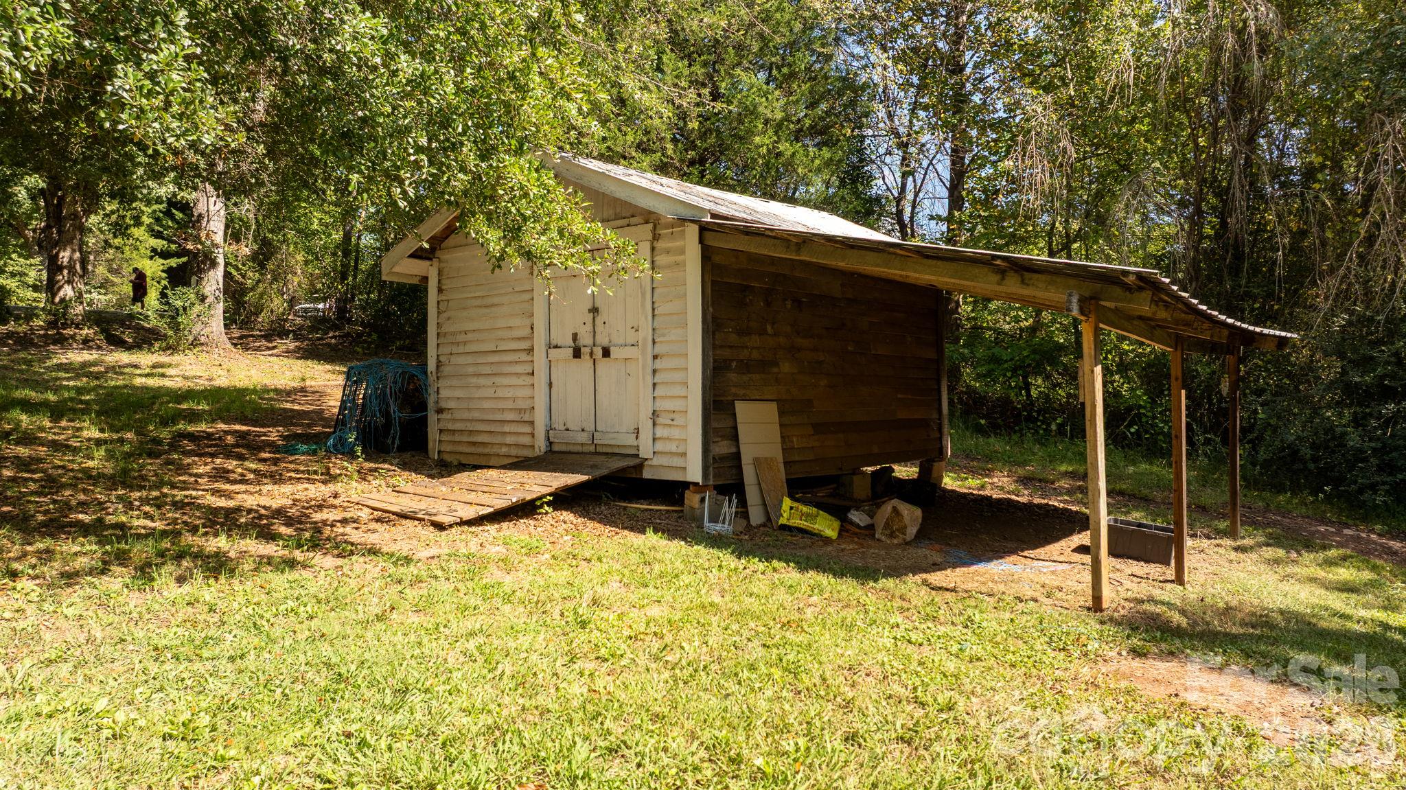 6048 Sugar Loaf Road Property Photo 13
