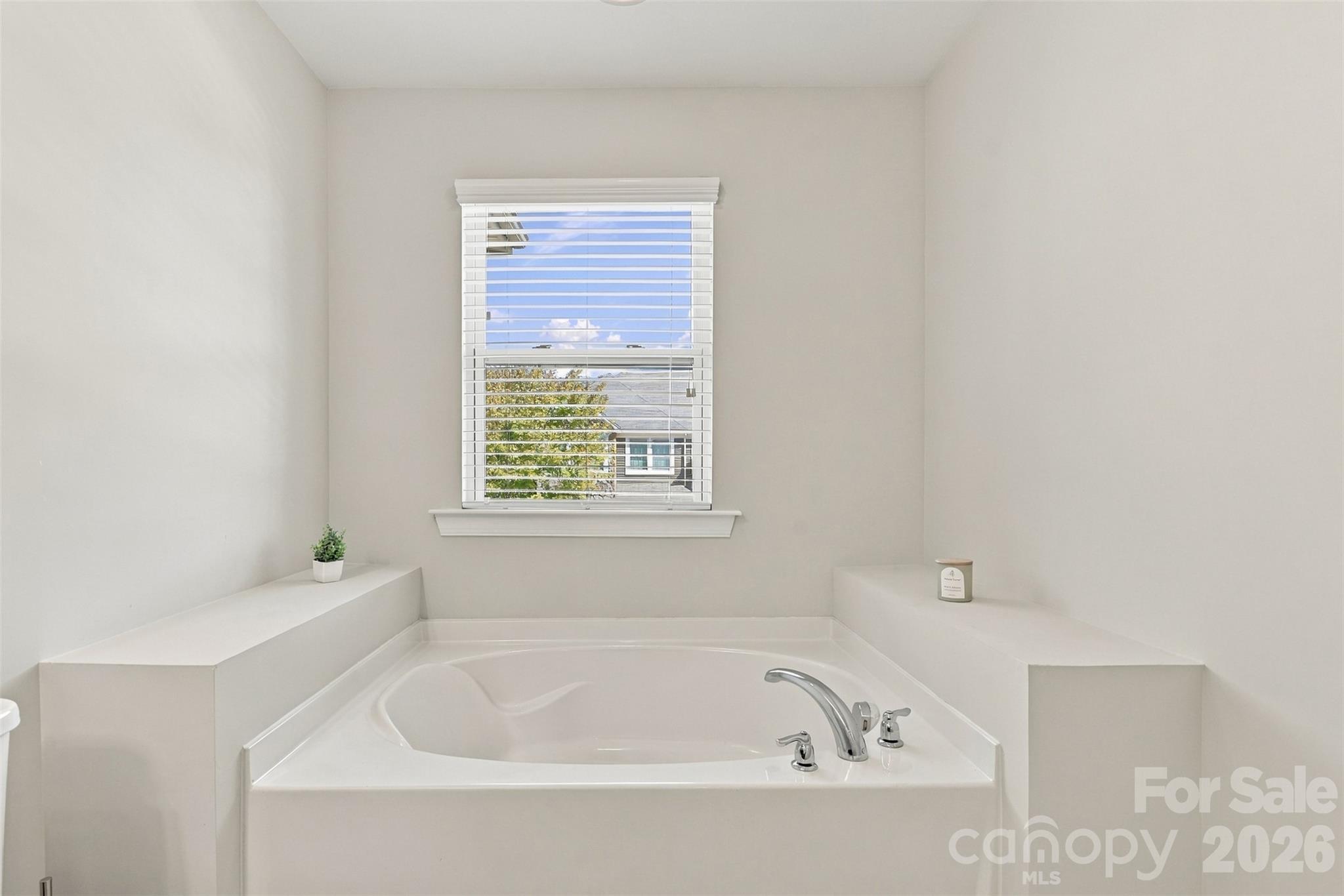 1020 Archibald Avenue Property Photo 21