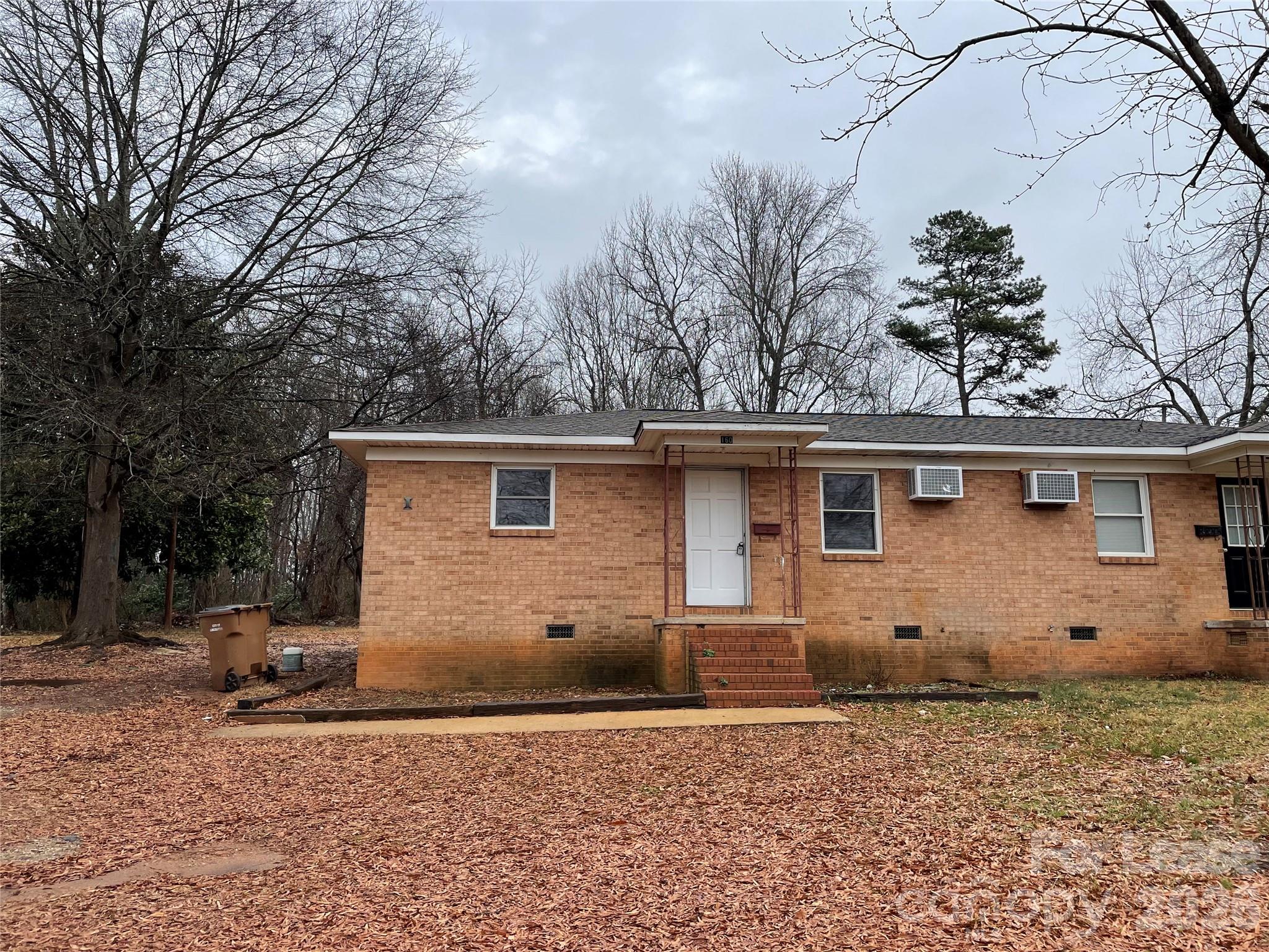 160 Drum Street Property Photo 1