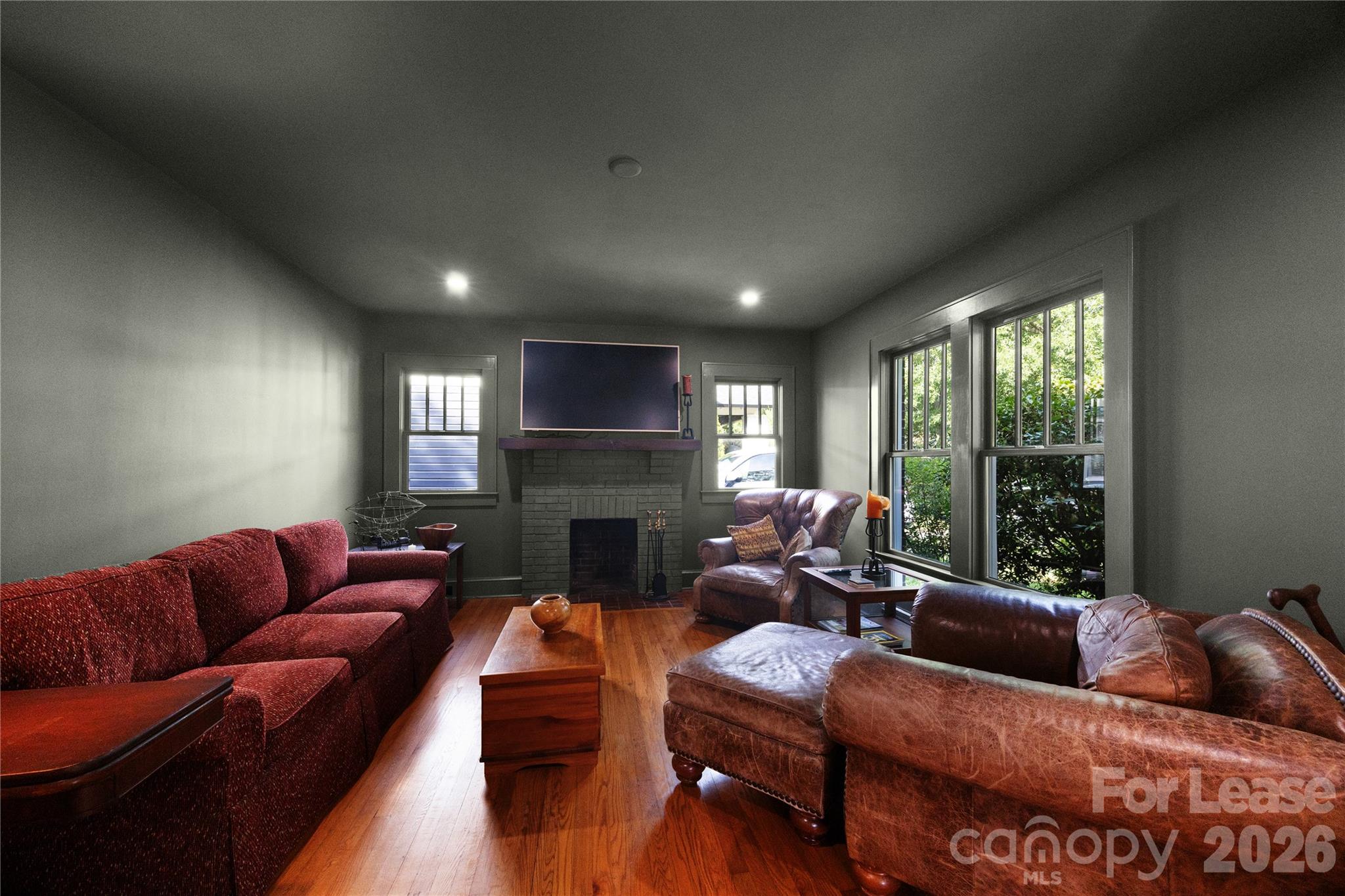 724 Walnut Avenue Property Photo 7