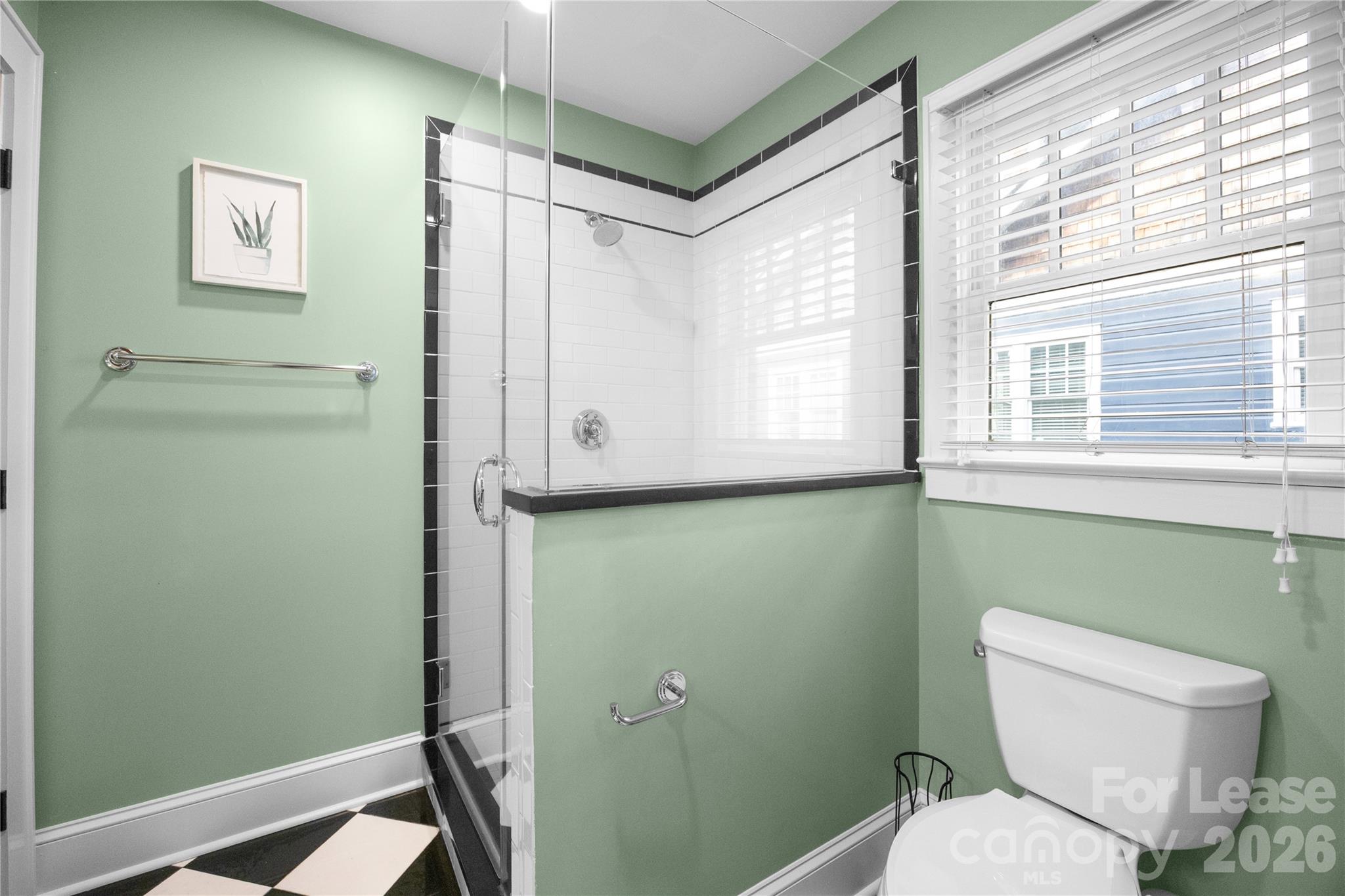 724 Walnut Avenue Property Photo 12