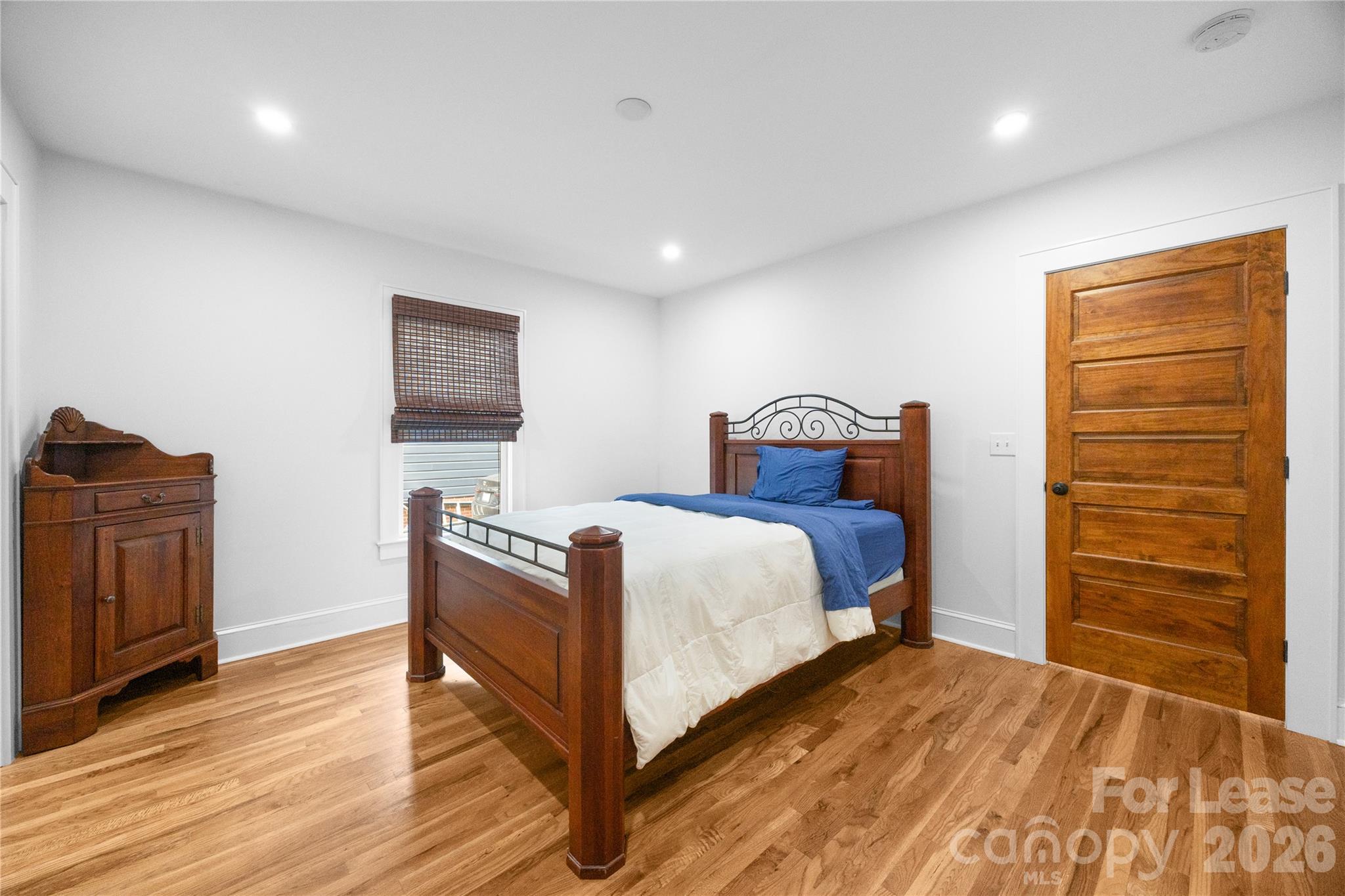 724 Walnut Avenue Property Photo 16