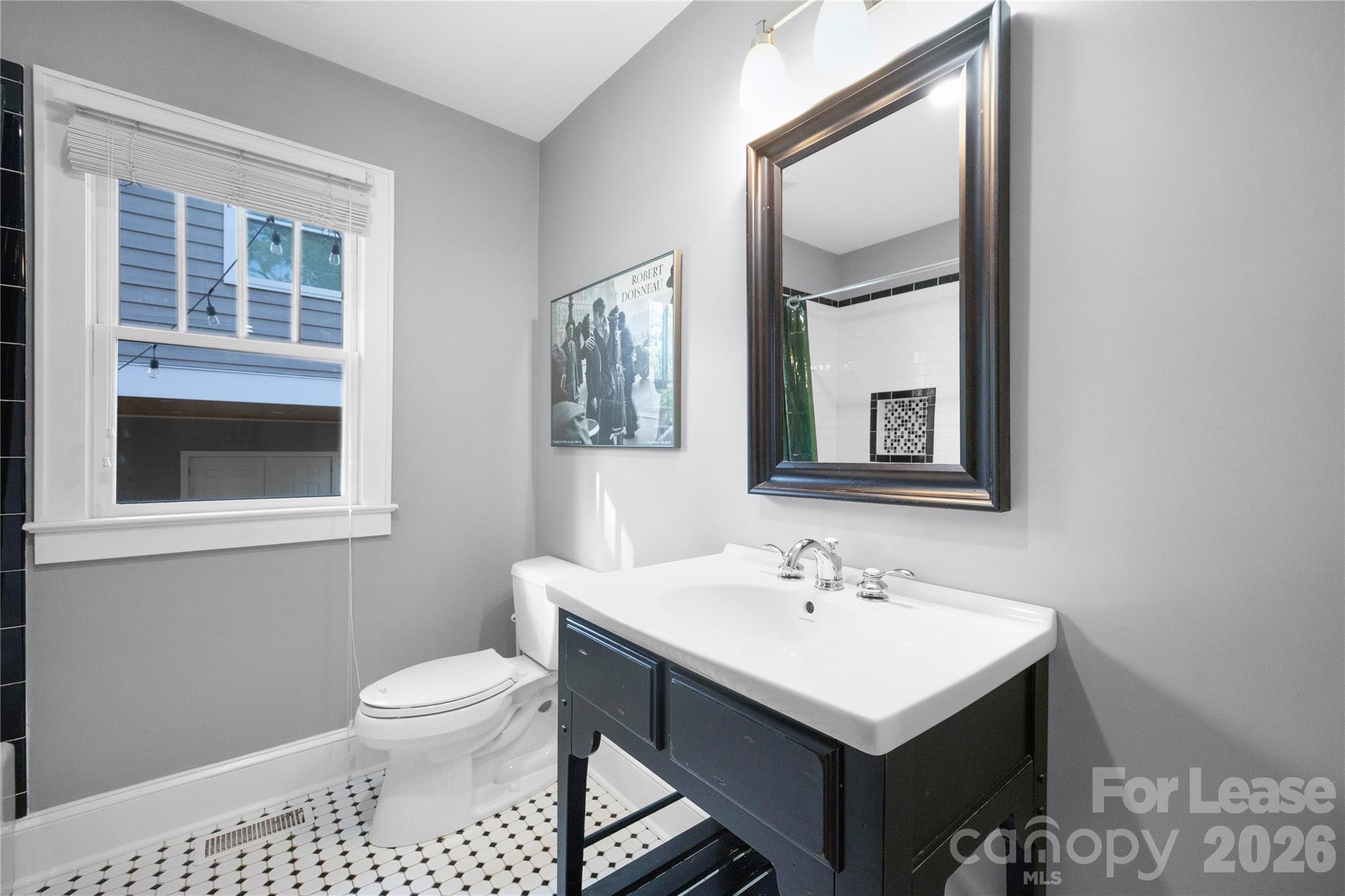 724 Walnut Avenue Property Photo 17