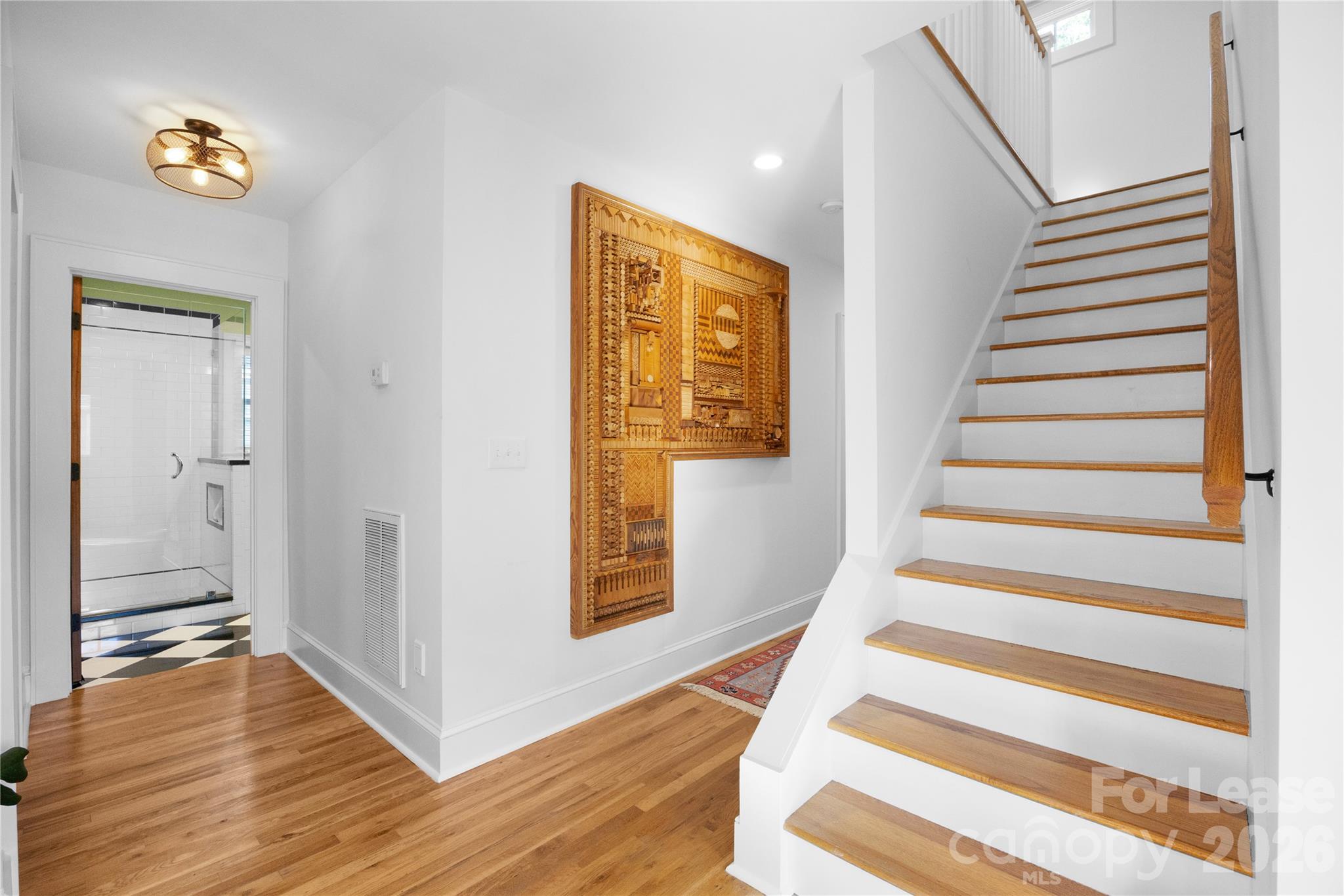 724 Walnut Avenue Property Photo 34