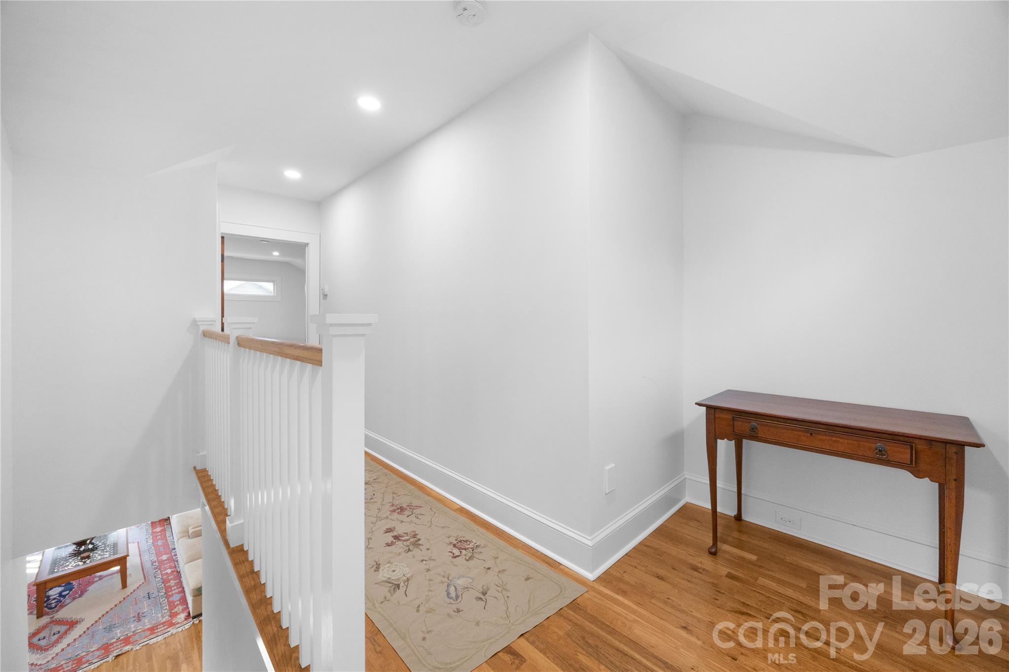 724 Walnut Avenue Property Photo 35