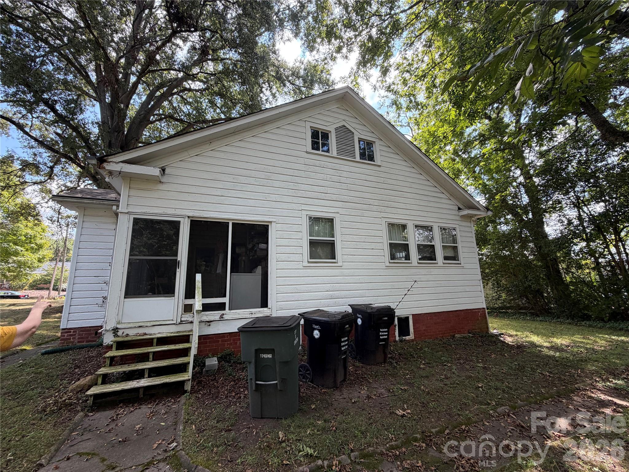 44 Academy Avenue Property Photo 3