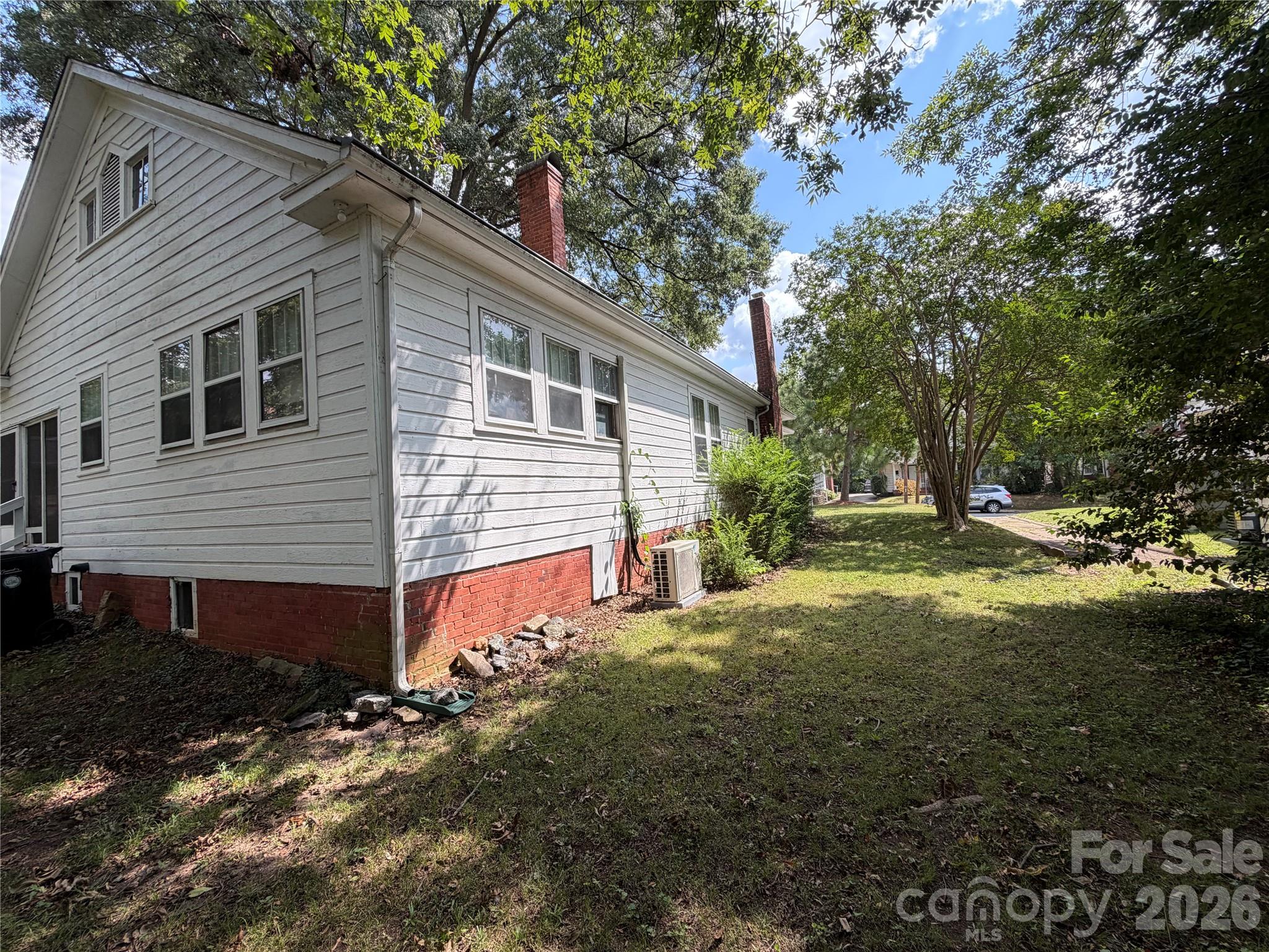44 Academy Avenue Property Photo 4