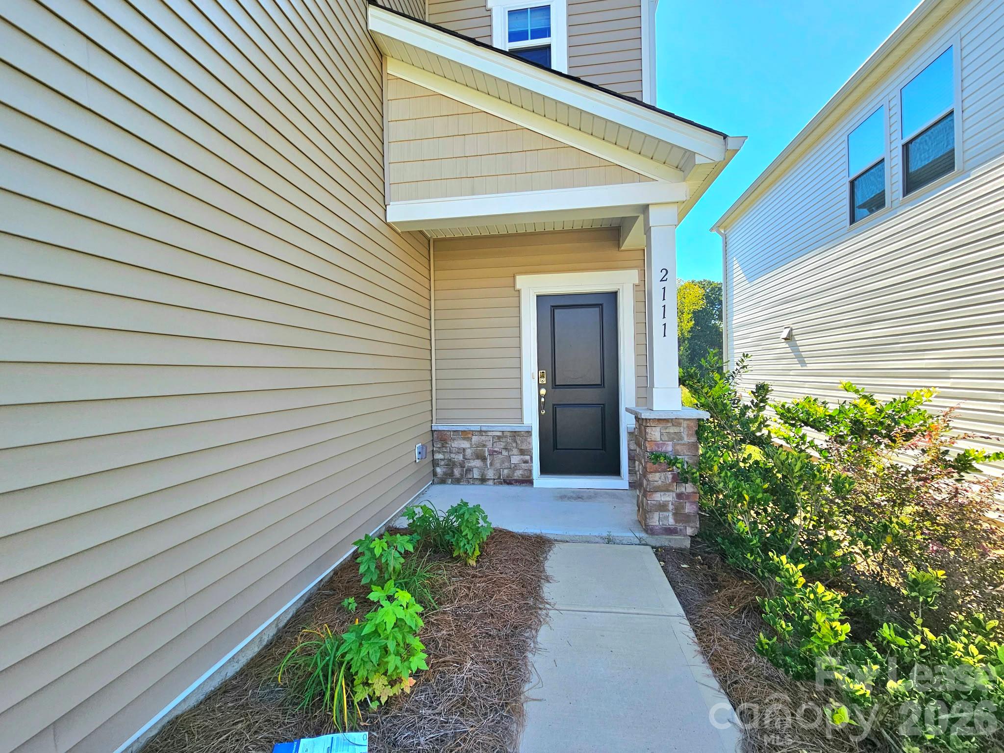 2111 Belterra Drive Property Photo 2