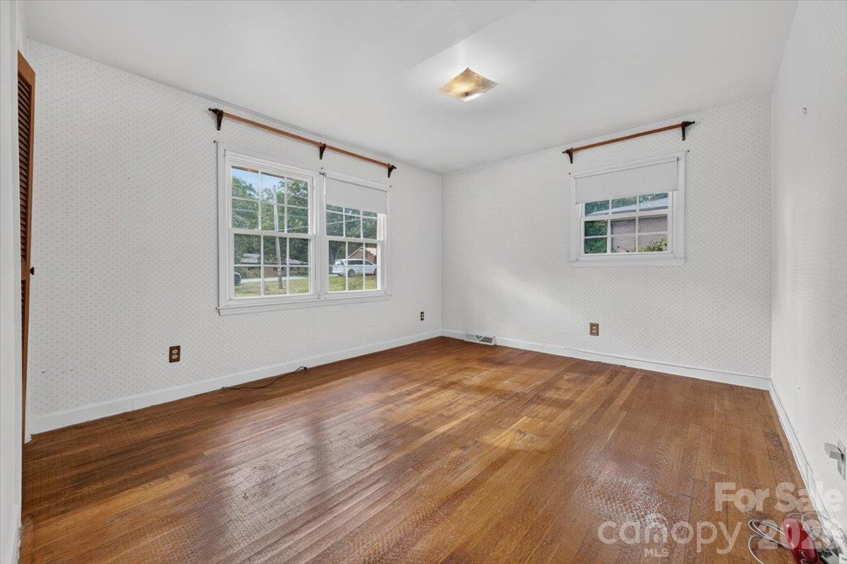 6324 Elmwood Circle 14 Property Photo 17