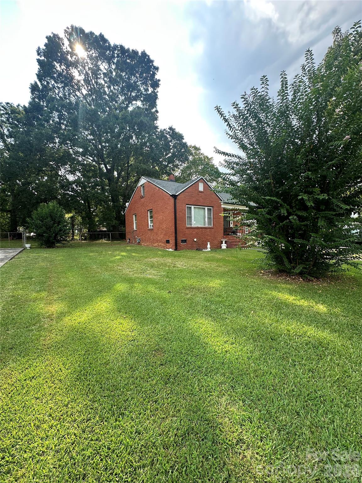 537 Bowman Road Property Photo 2