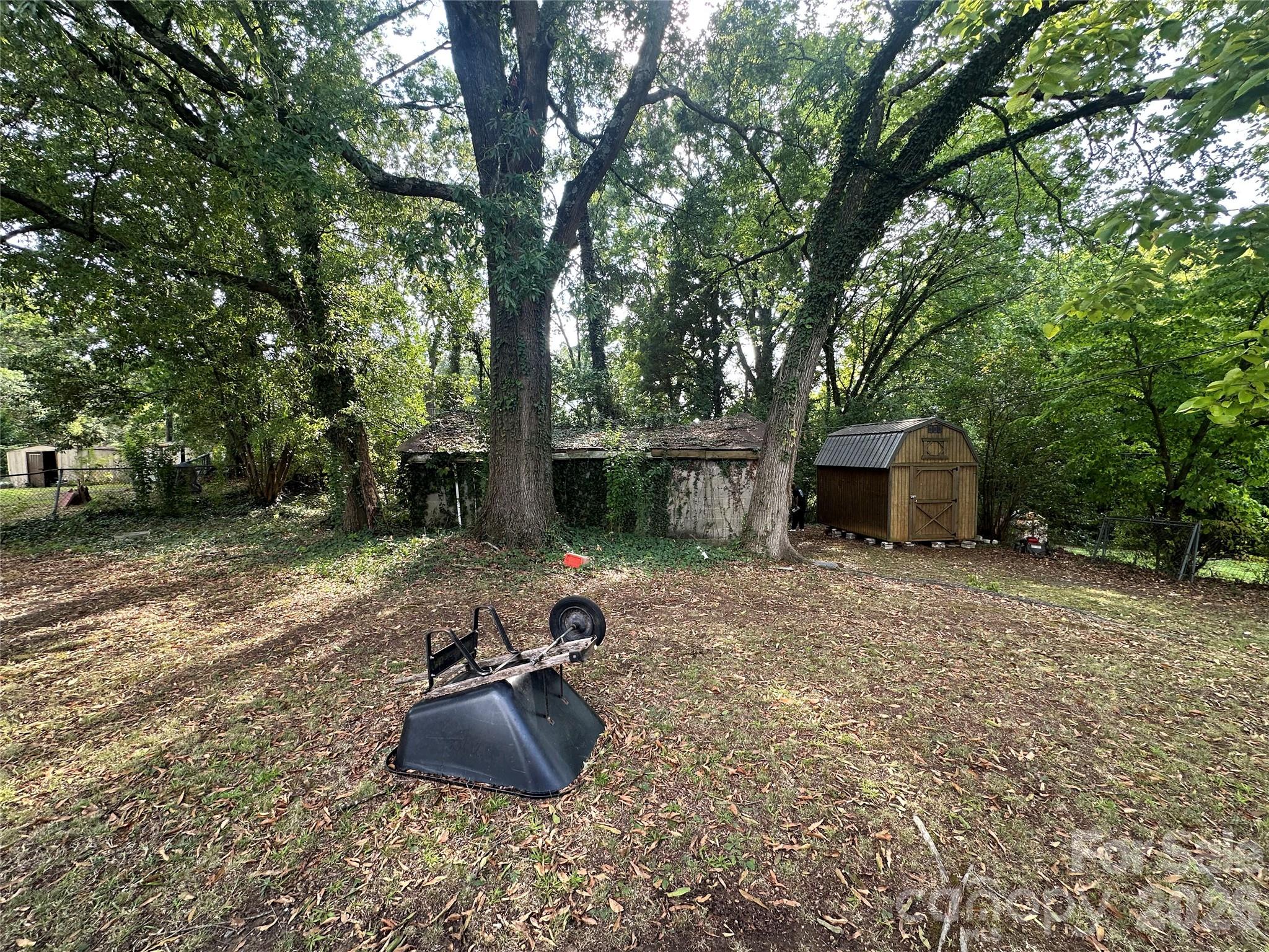 537 Bowman Road Property Photo 5