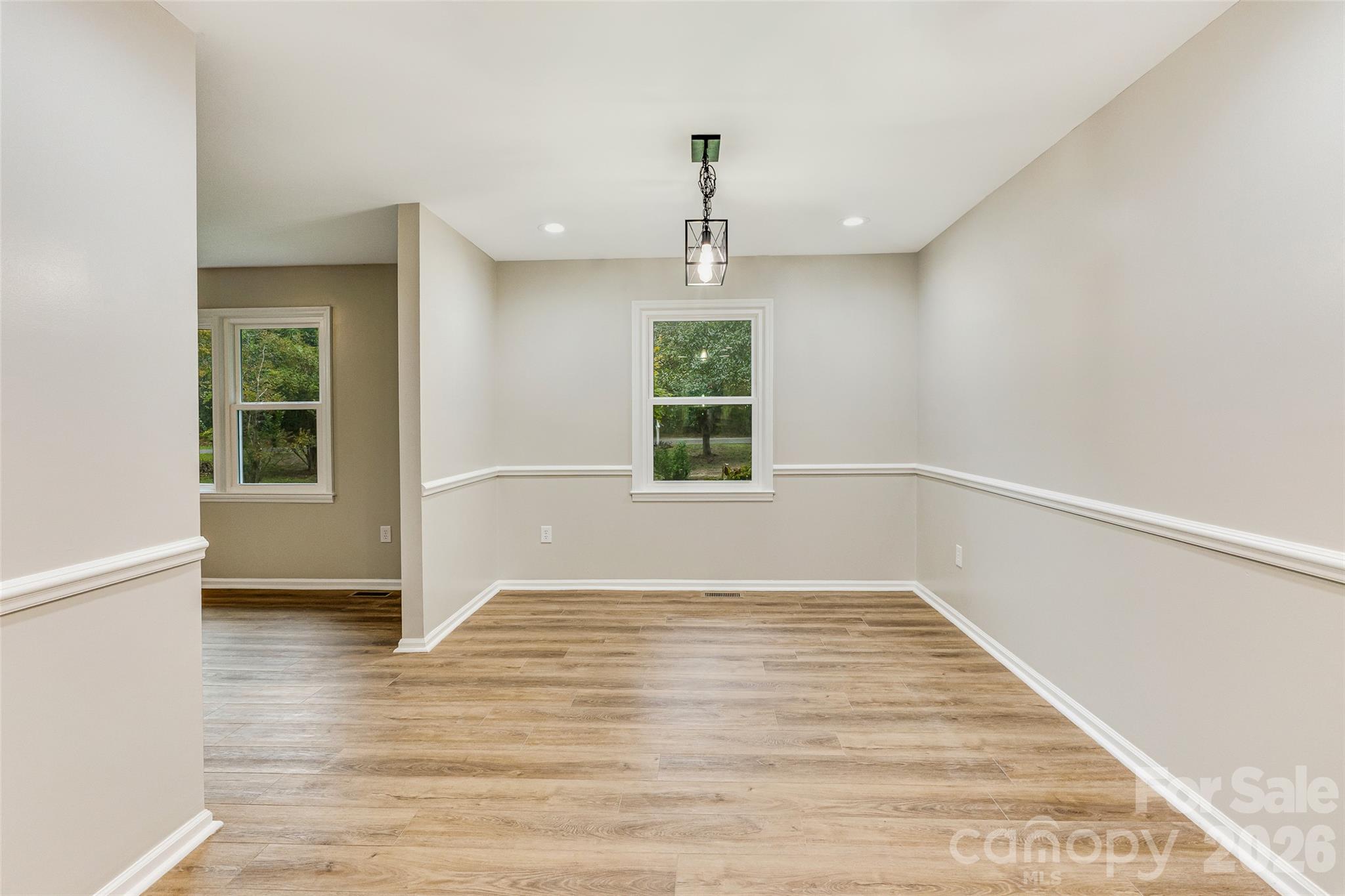 929 E Leonard Street Property Photo 12