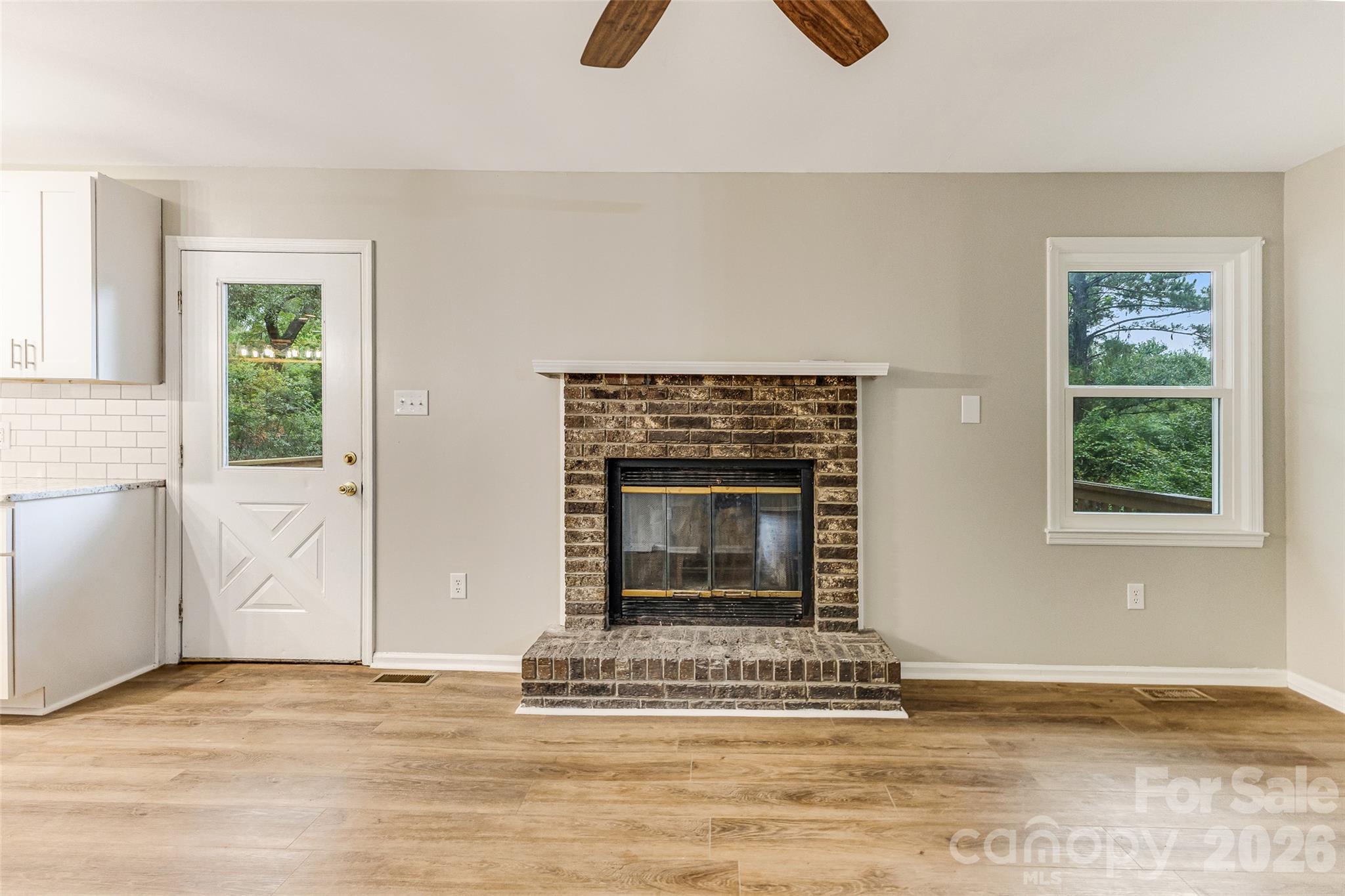 929 E Leonard Street Property Photo 18