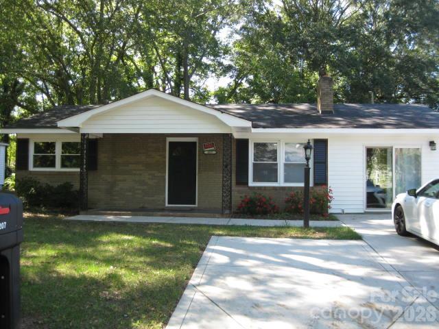 207 Palmer Street Property Photo 2