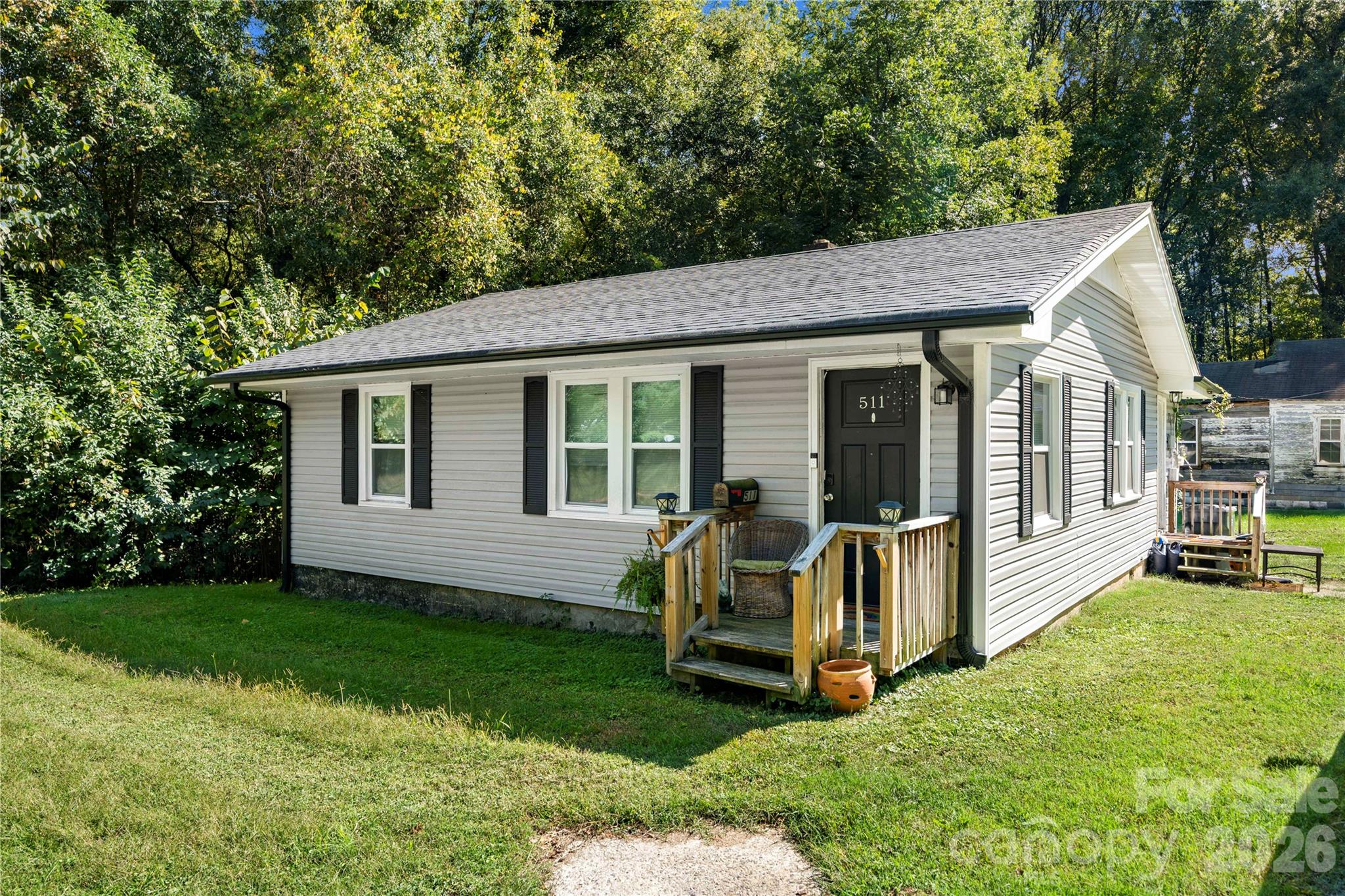 509 E Church Street Property Photo 8