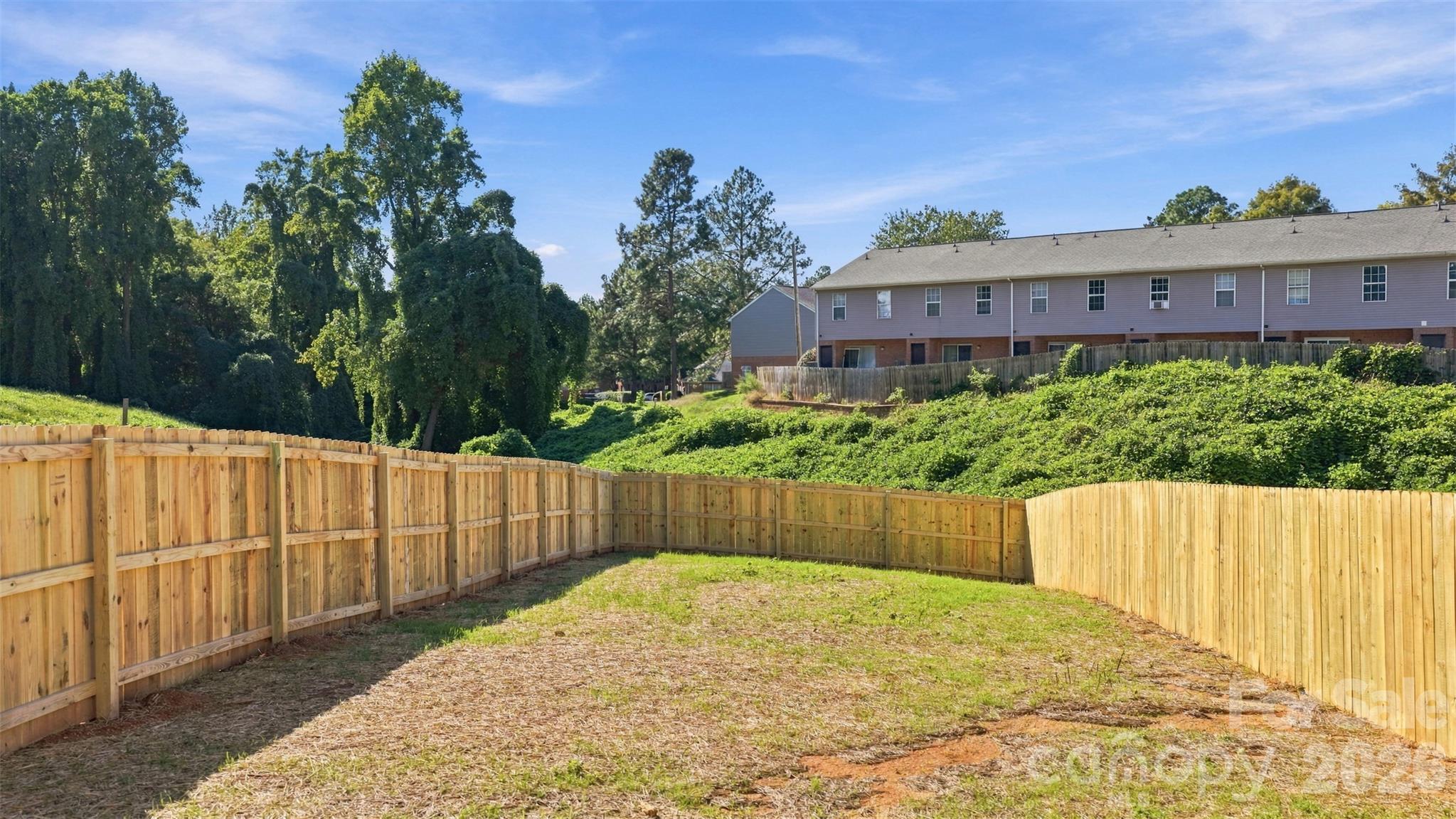 604 N Broad Street Property Photo 3