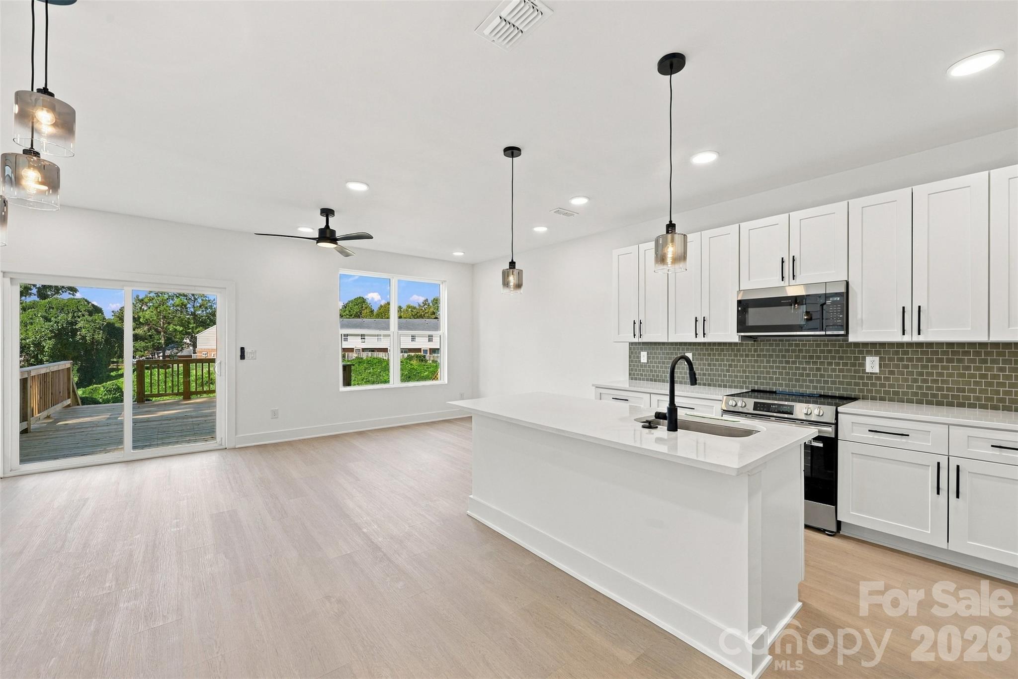 604 N Broad Street Property Photo 4