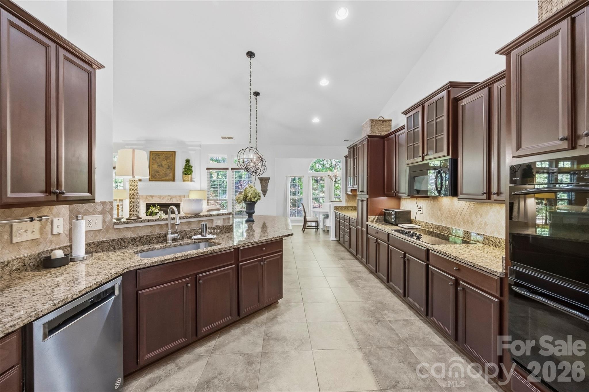 205 Woodward Ridge Drive Property Photo 13