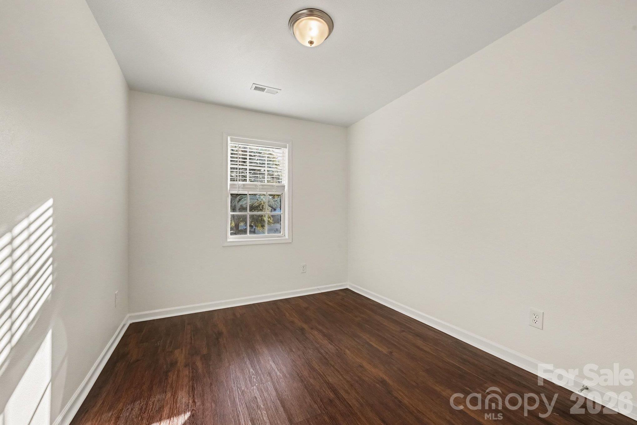 10502 Glory Meadow Court Property Photo 12