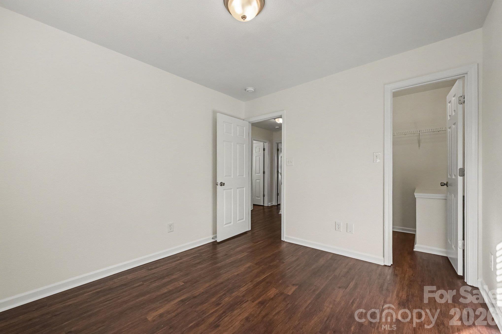 10502 Glory Meadow Court Property Photo 15