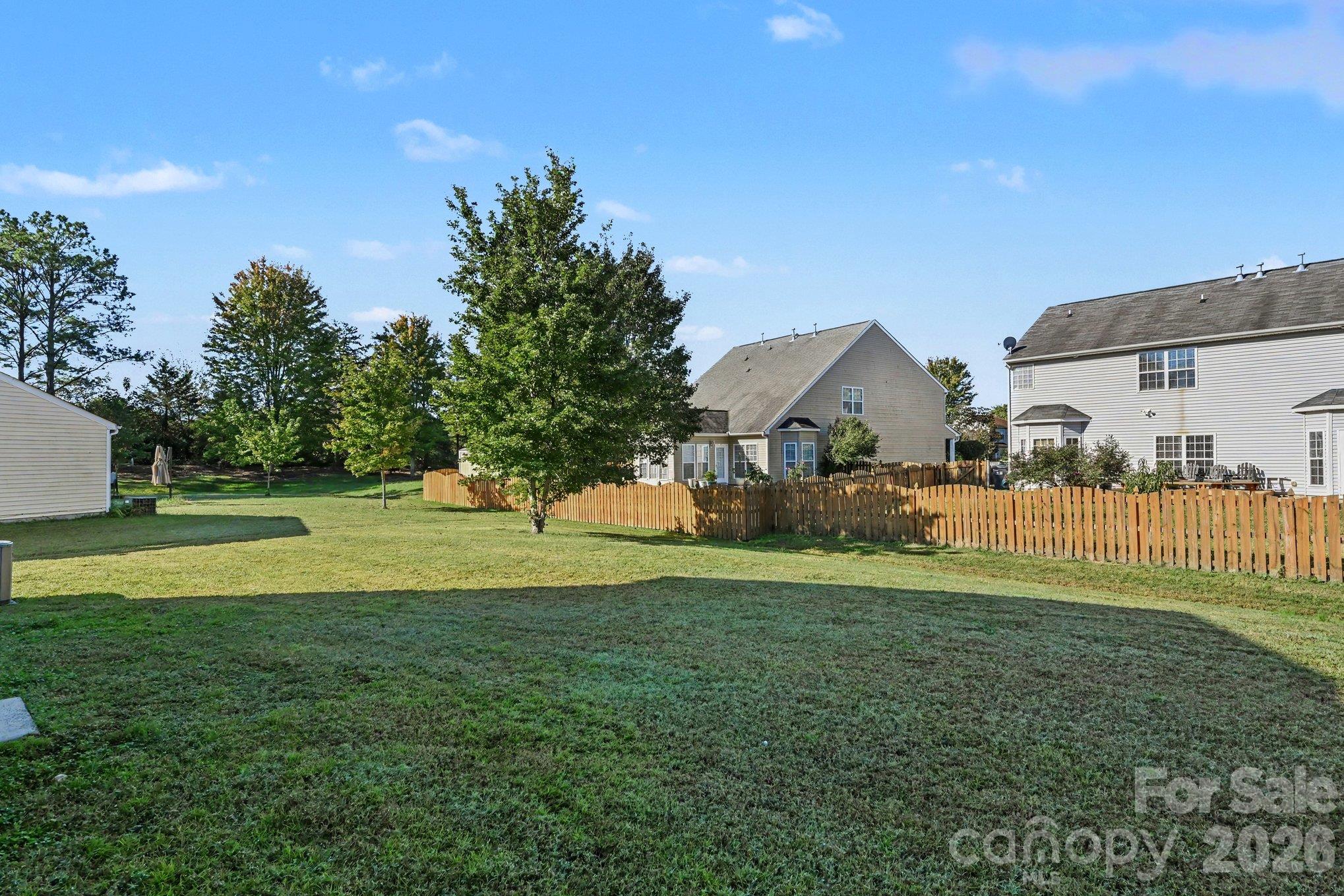 10502 Glory Meadow Court Property Photo 16