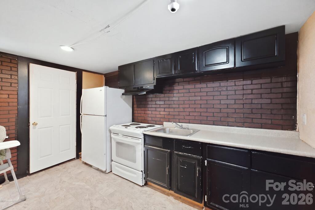 1942 Georgia Road Property Photo 8