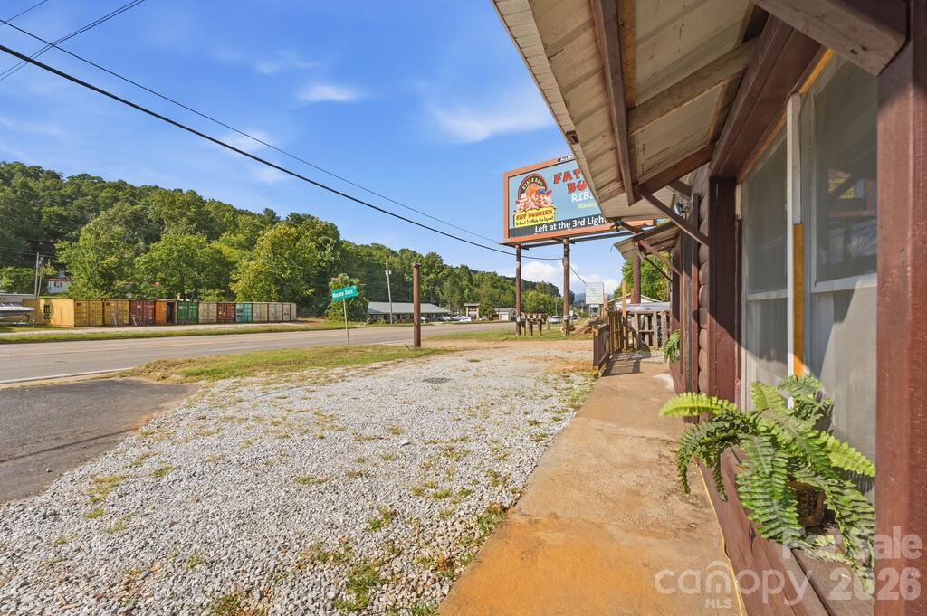 1942 Georgia Road Property Photo 20