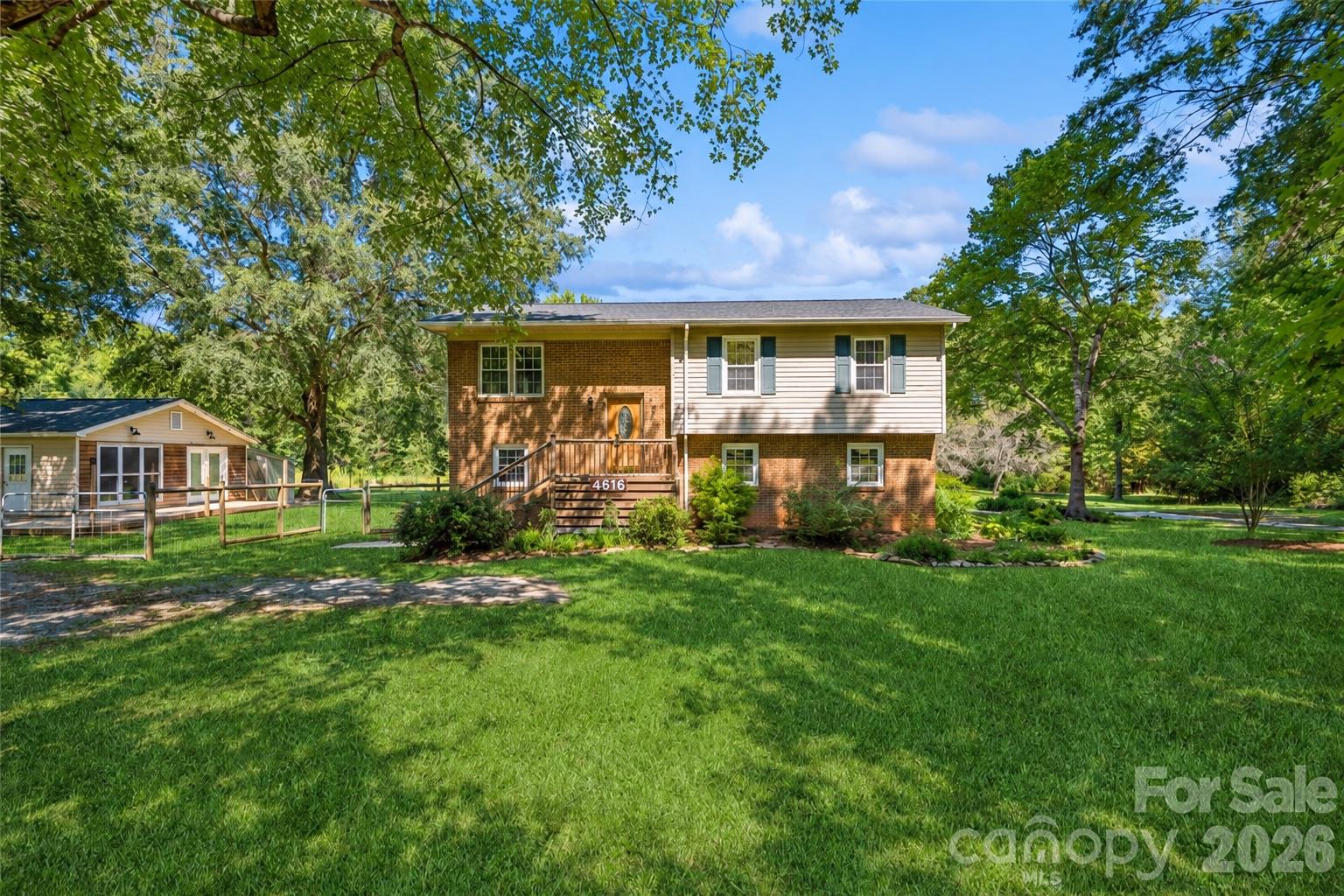4616 Crestwood Drive 10 Property Photo 1