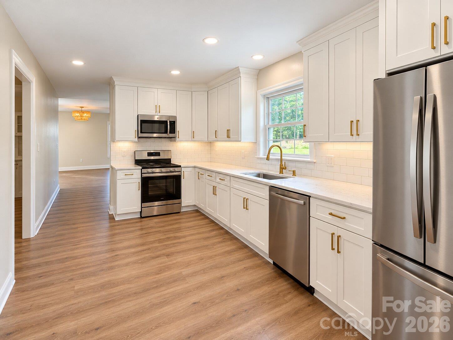 2808 28th Street Property Photo 5
