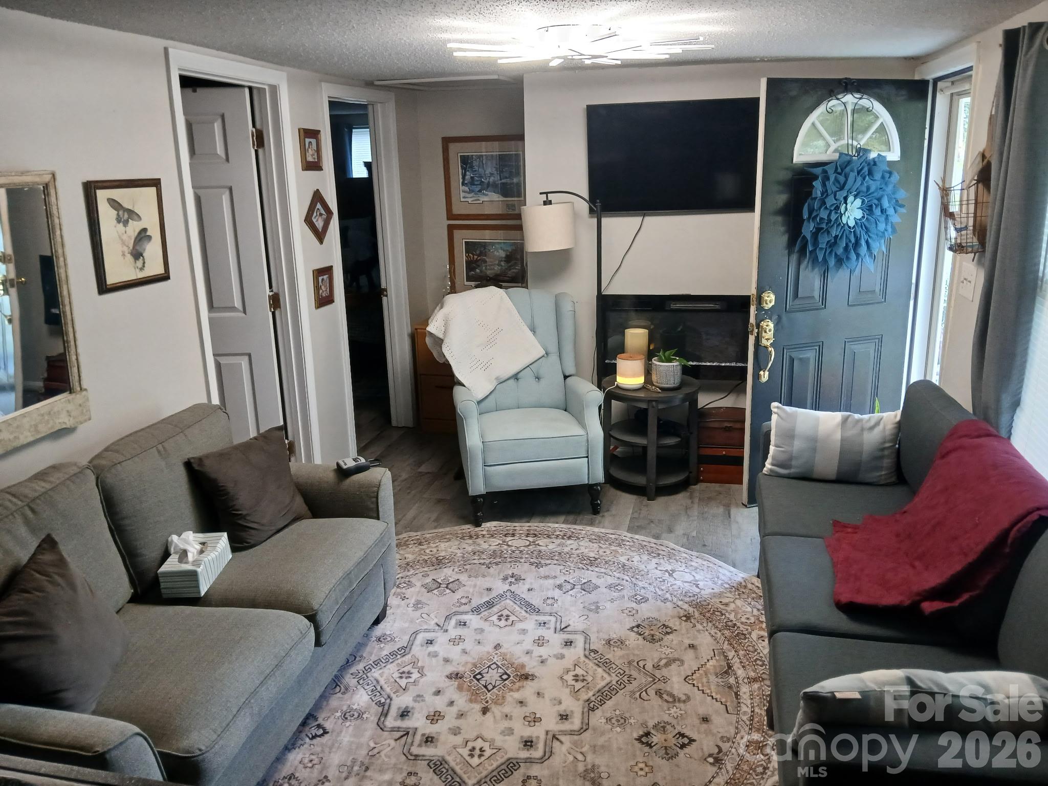 115 S Davis Street Property Photo 10