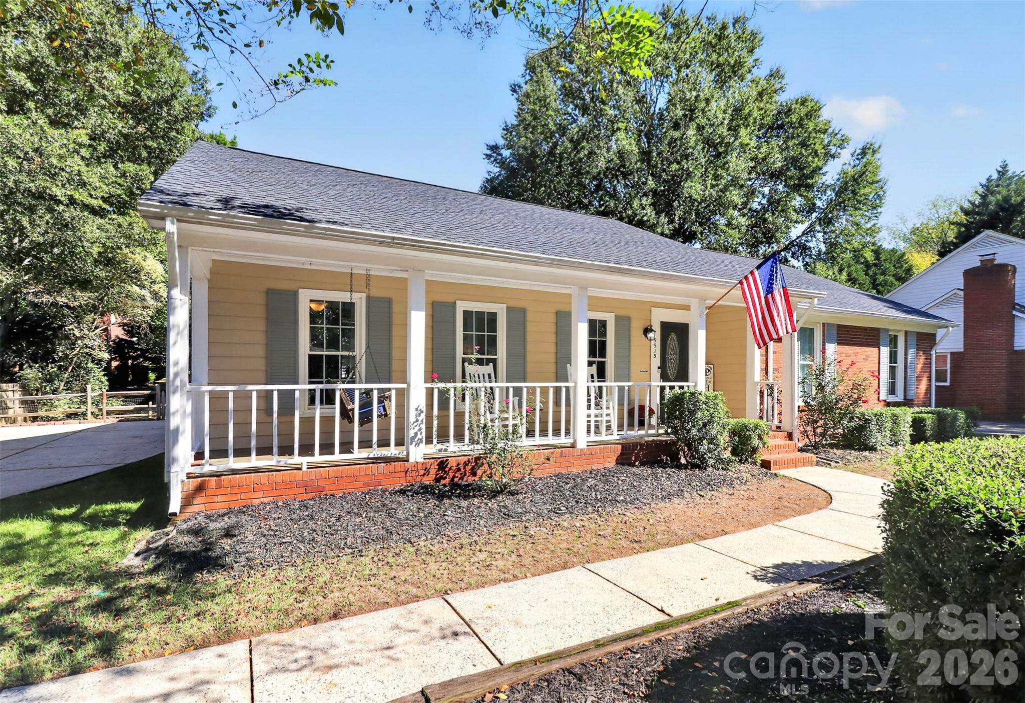 9915 Ridgemore Drive Property Photo 4