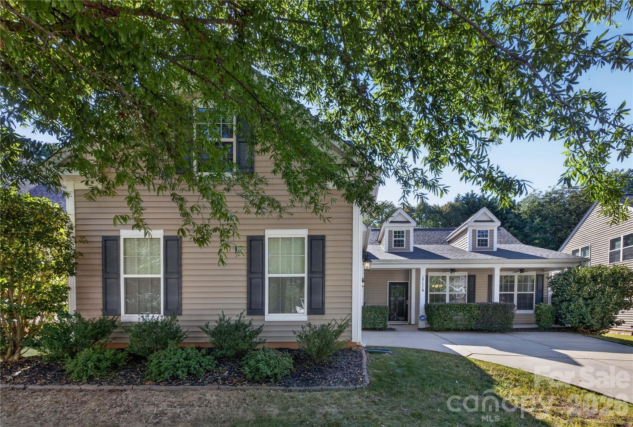 17119 Caldwell Track Drive Property Photo 3