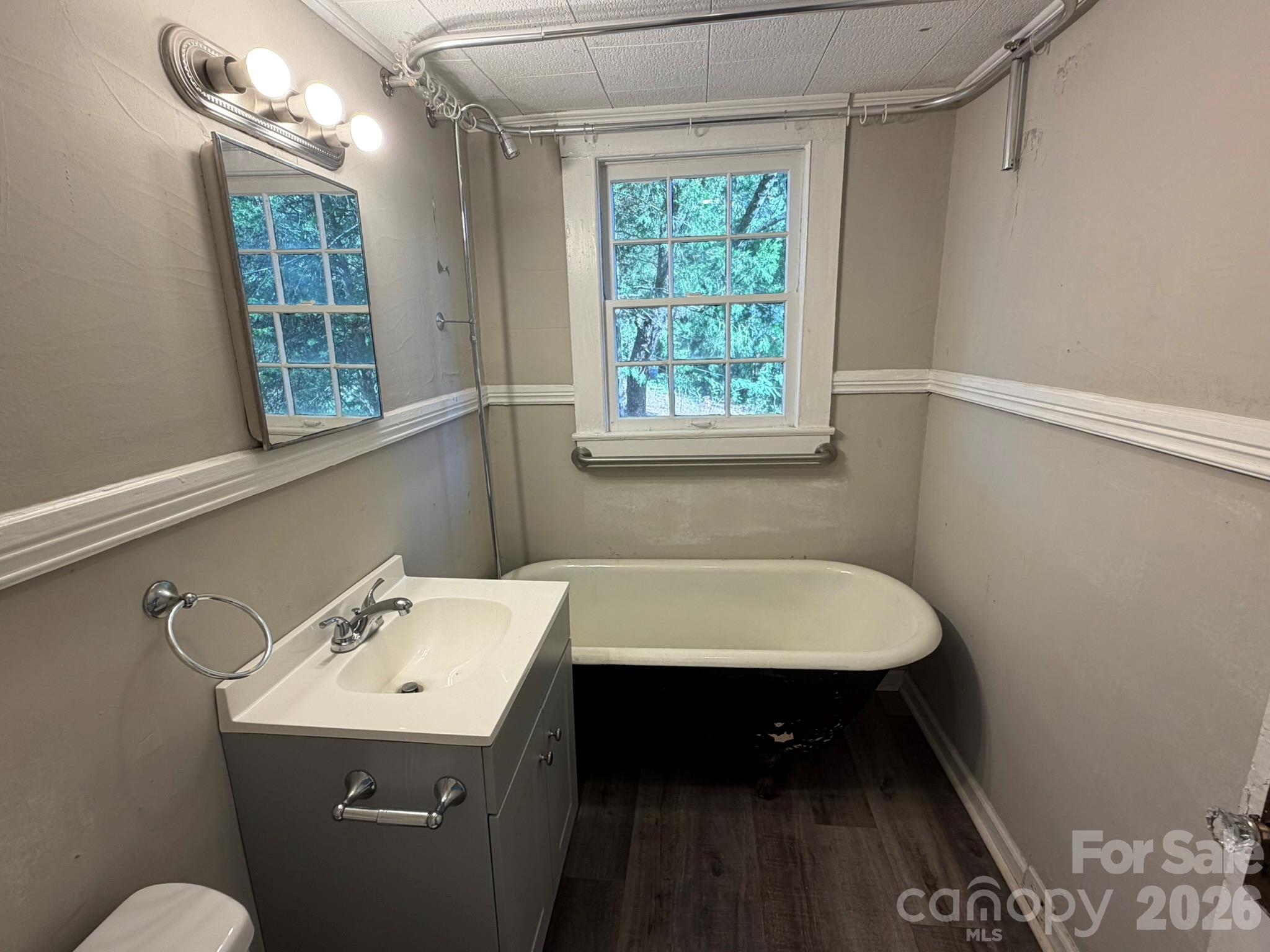 432 Watts Street Property Photo 6