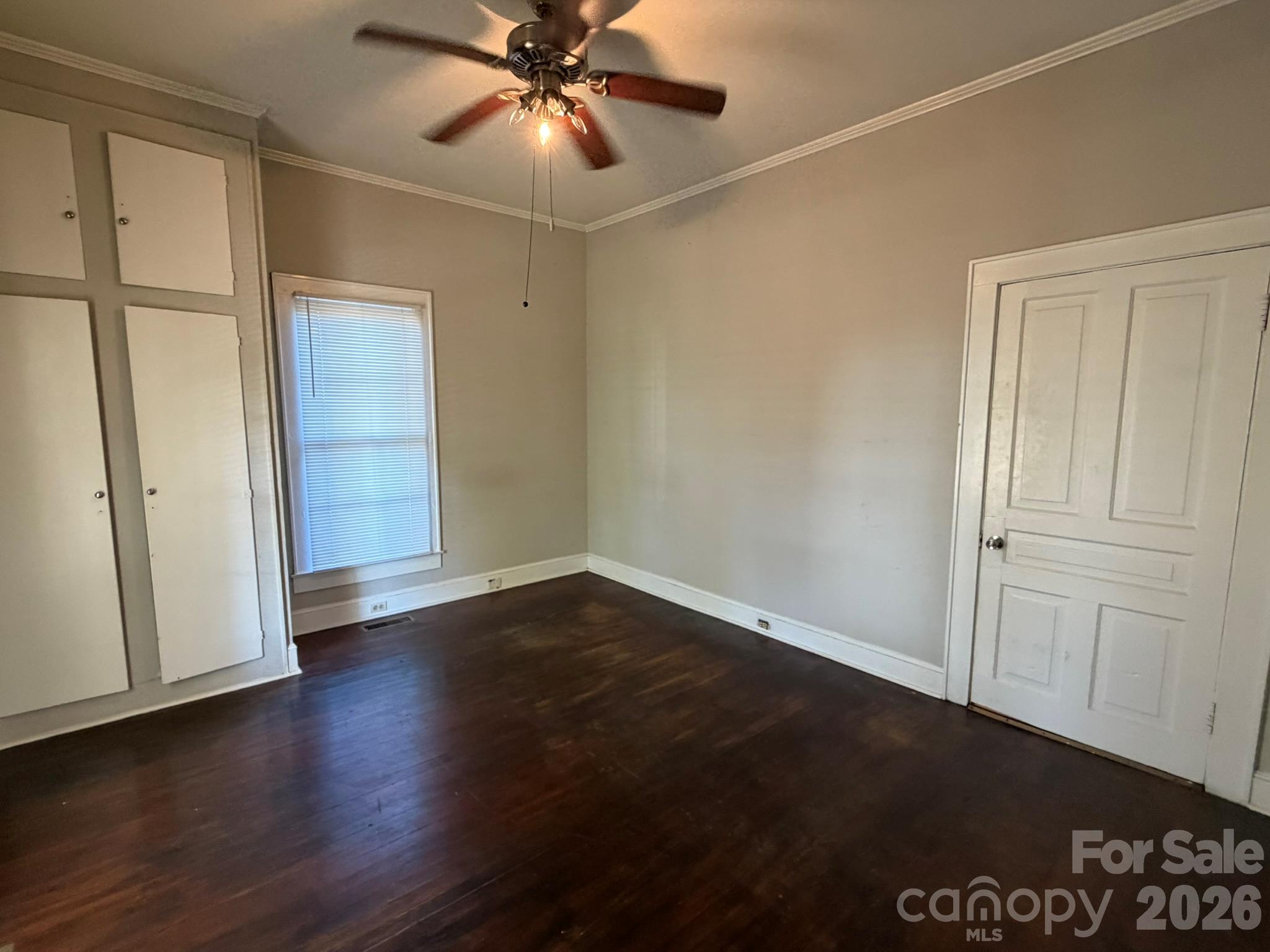 432 Watts Street Property Photo 7