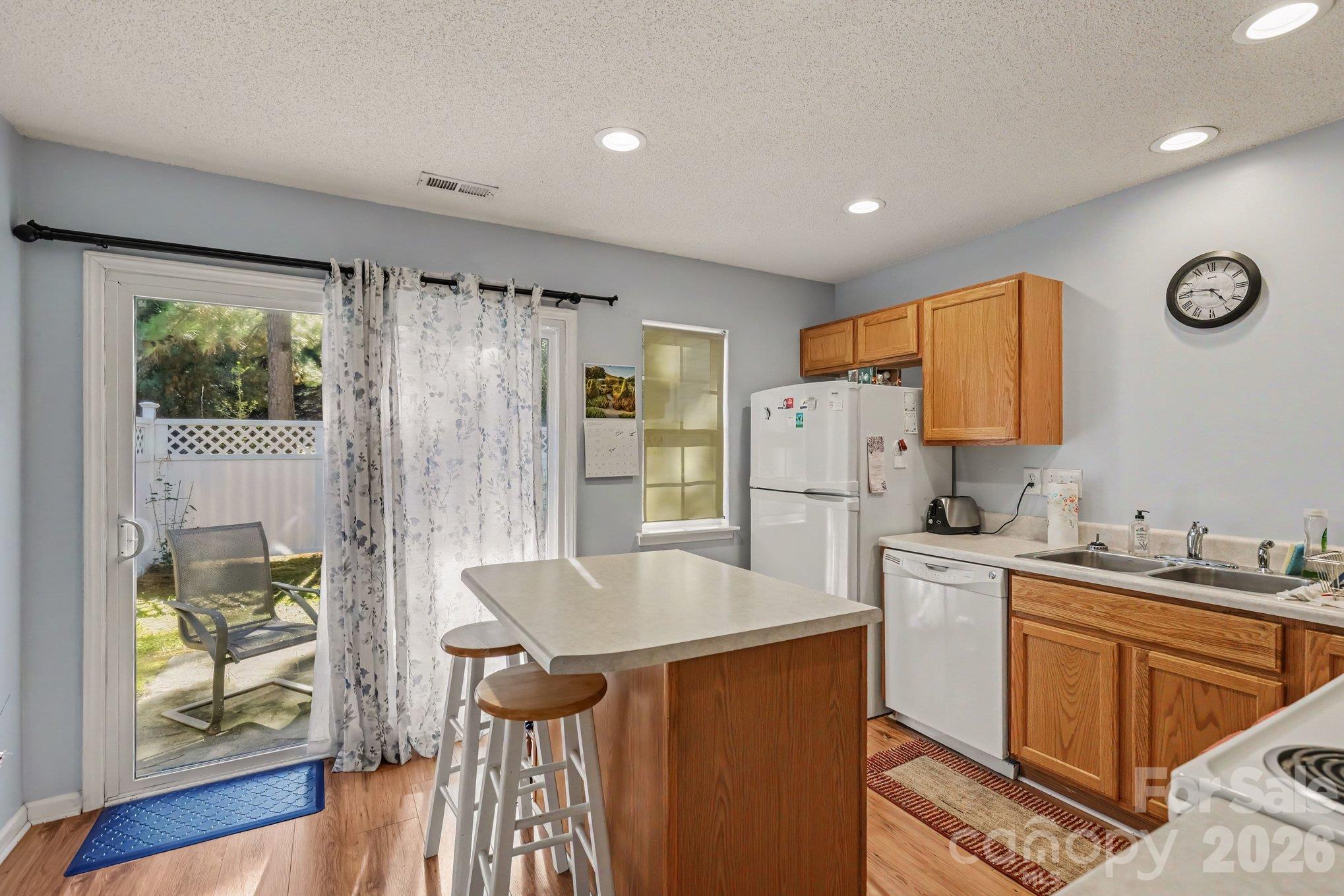 12732 Hennigan Place Lane Property Photo 14