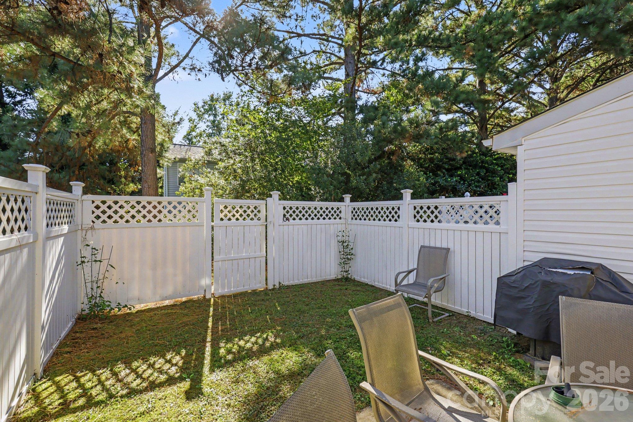 12732 Hennigan Place Lane Property Photo 33