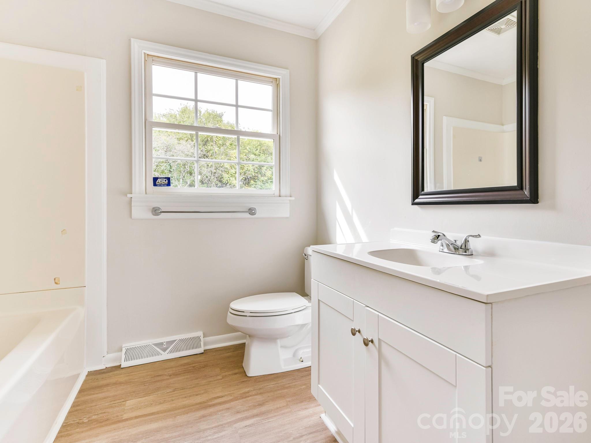 4305 Weddington Road Property Photo 11