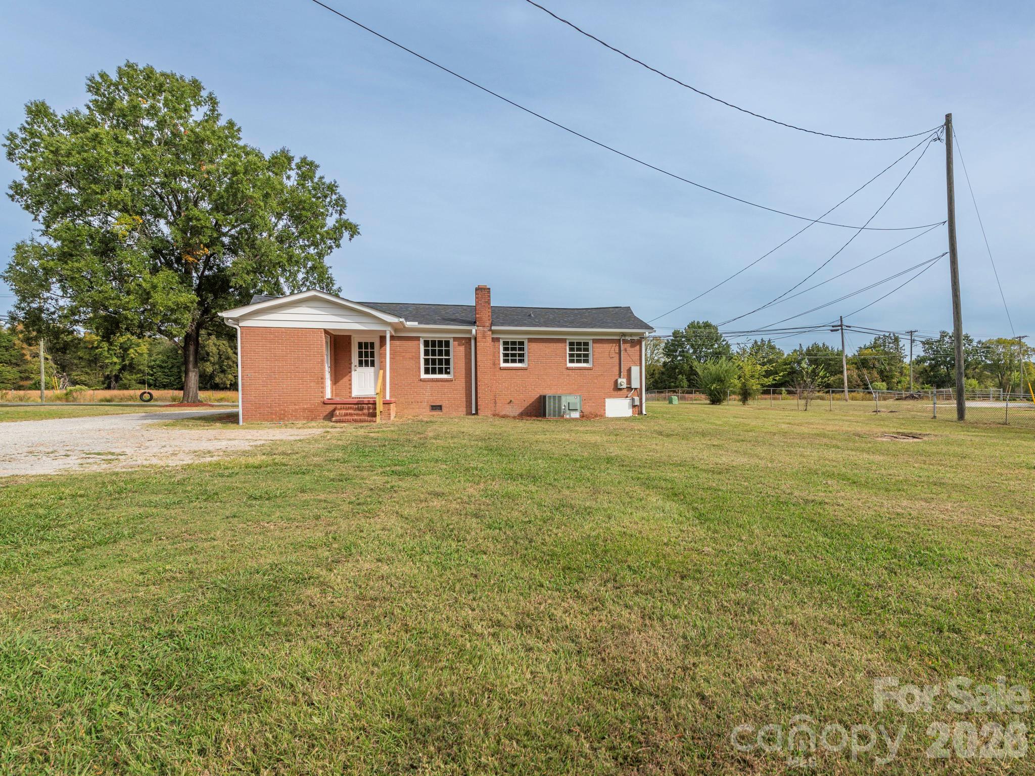 4305 Weddington Road Property Photo 13