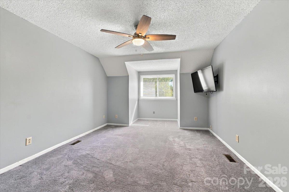 10905 Rail Tye Place Property Photo 32
