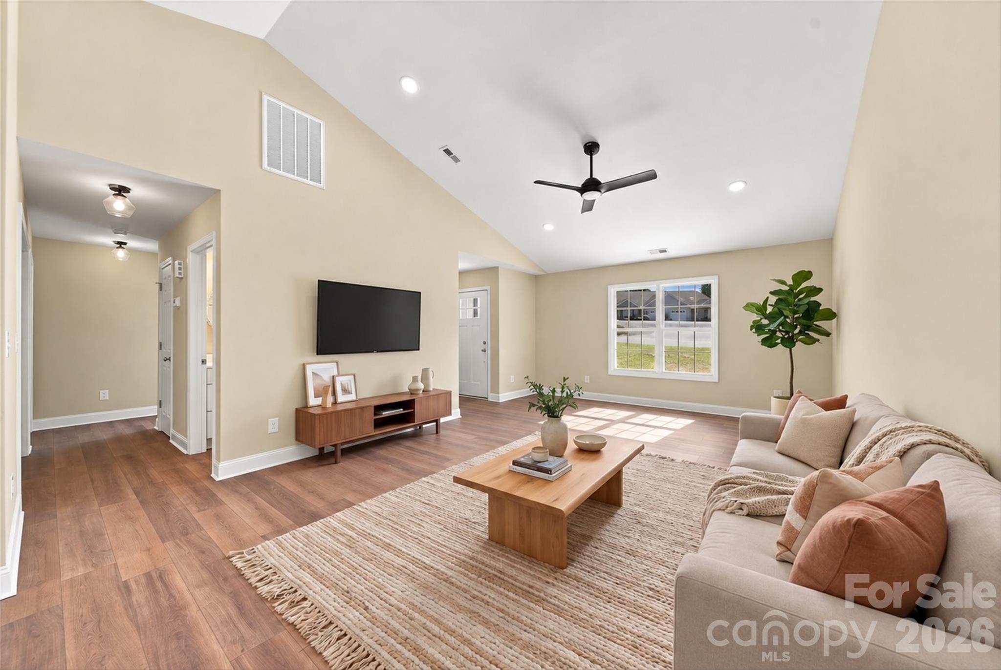 220 Abee Street Property Photo 2