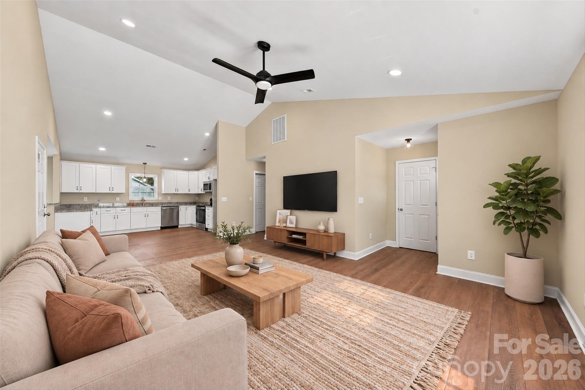 220 Abee Street Property Photo 4
