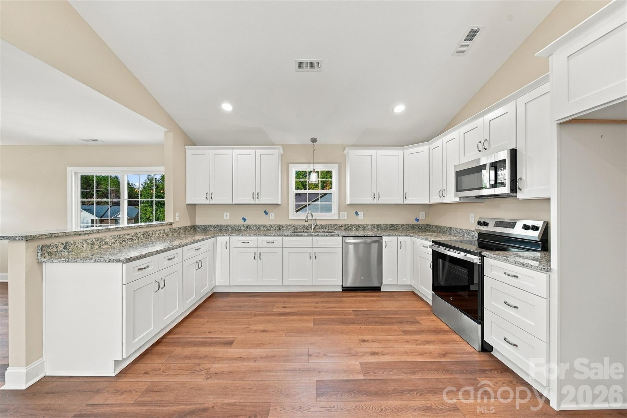220 Abee Street Property Photo 8