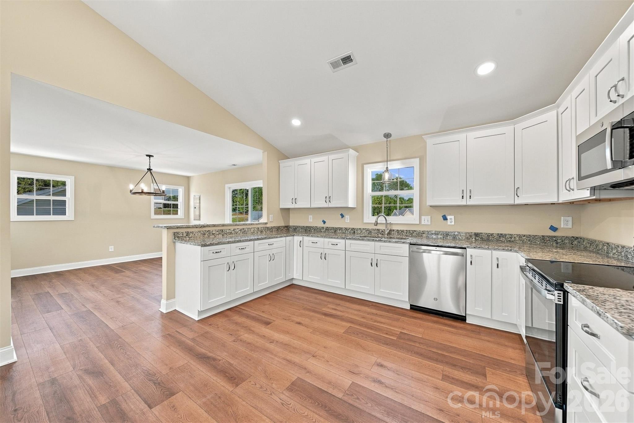 220 Abee Street Property Photo 9