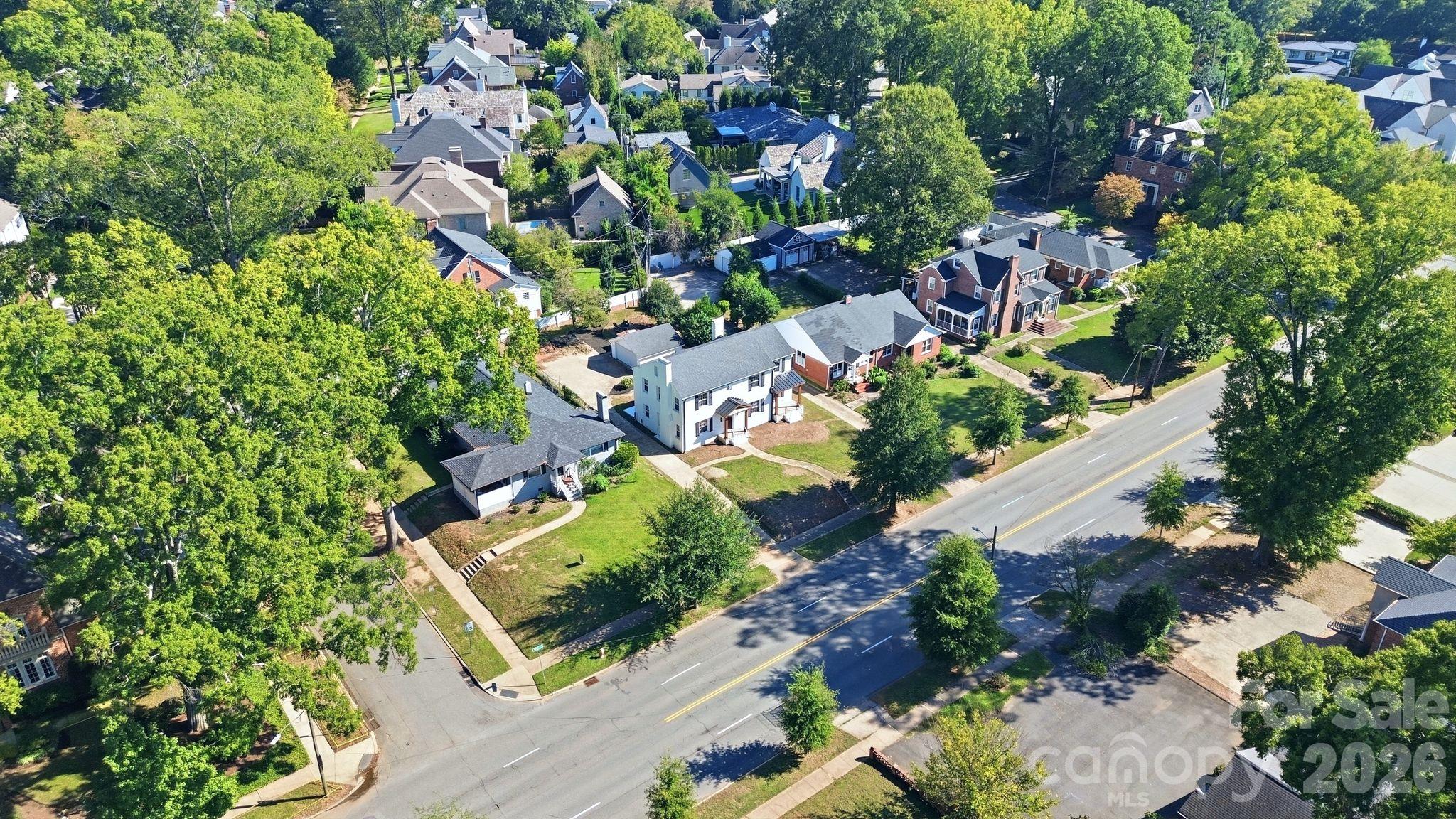 1307 S Kings Drive Property Photo 36