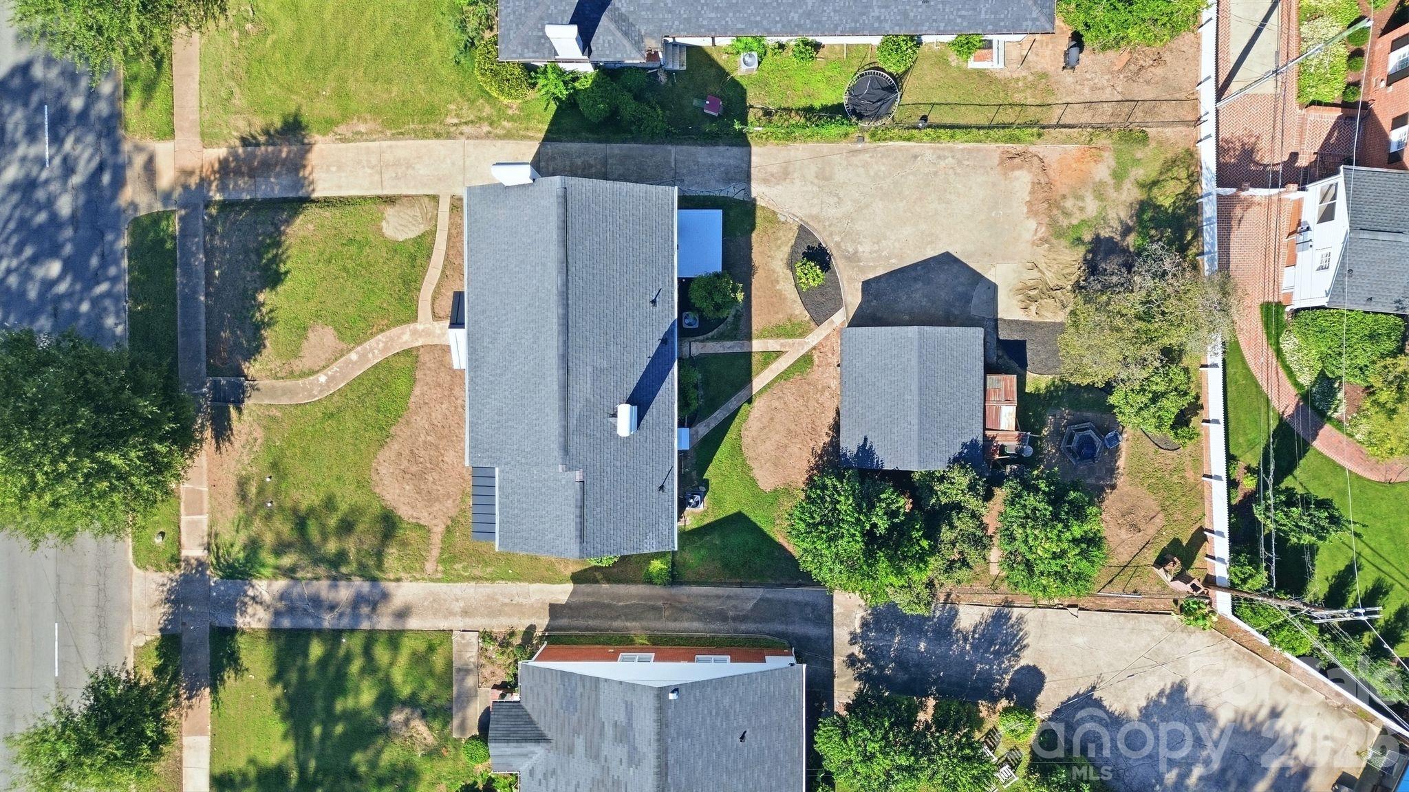 1307 S Kings Drive Property Photo 38